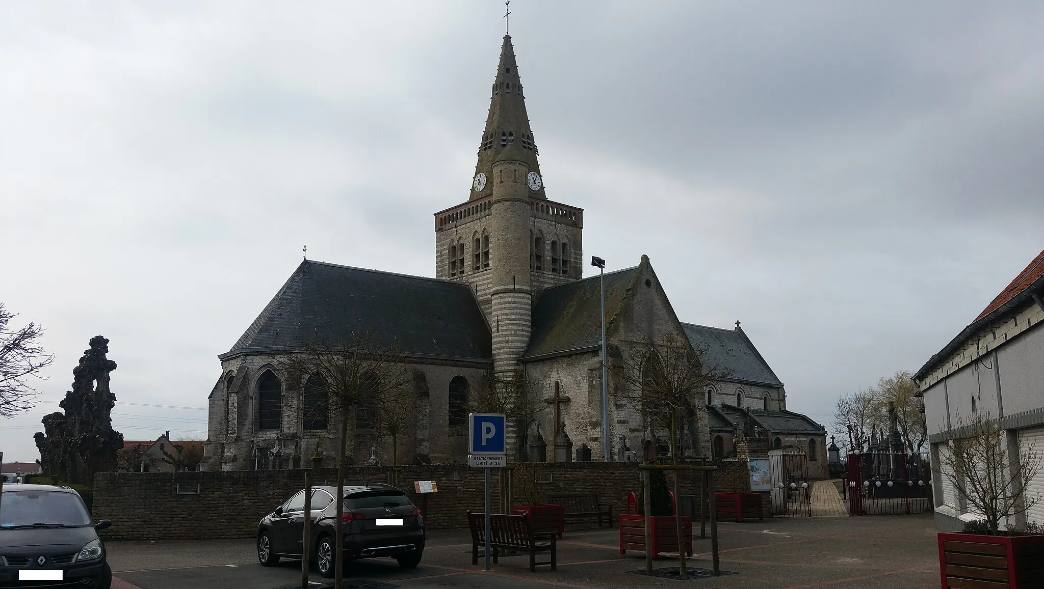 Photo showing: This building is classé au titre des monuments historiques de la France. It is indexed in the base Mérimée, a database of architectural heritage maintained by the French Ministry of Culture, under the reference PA00107417 .