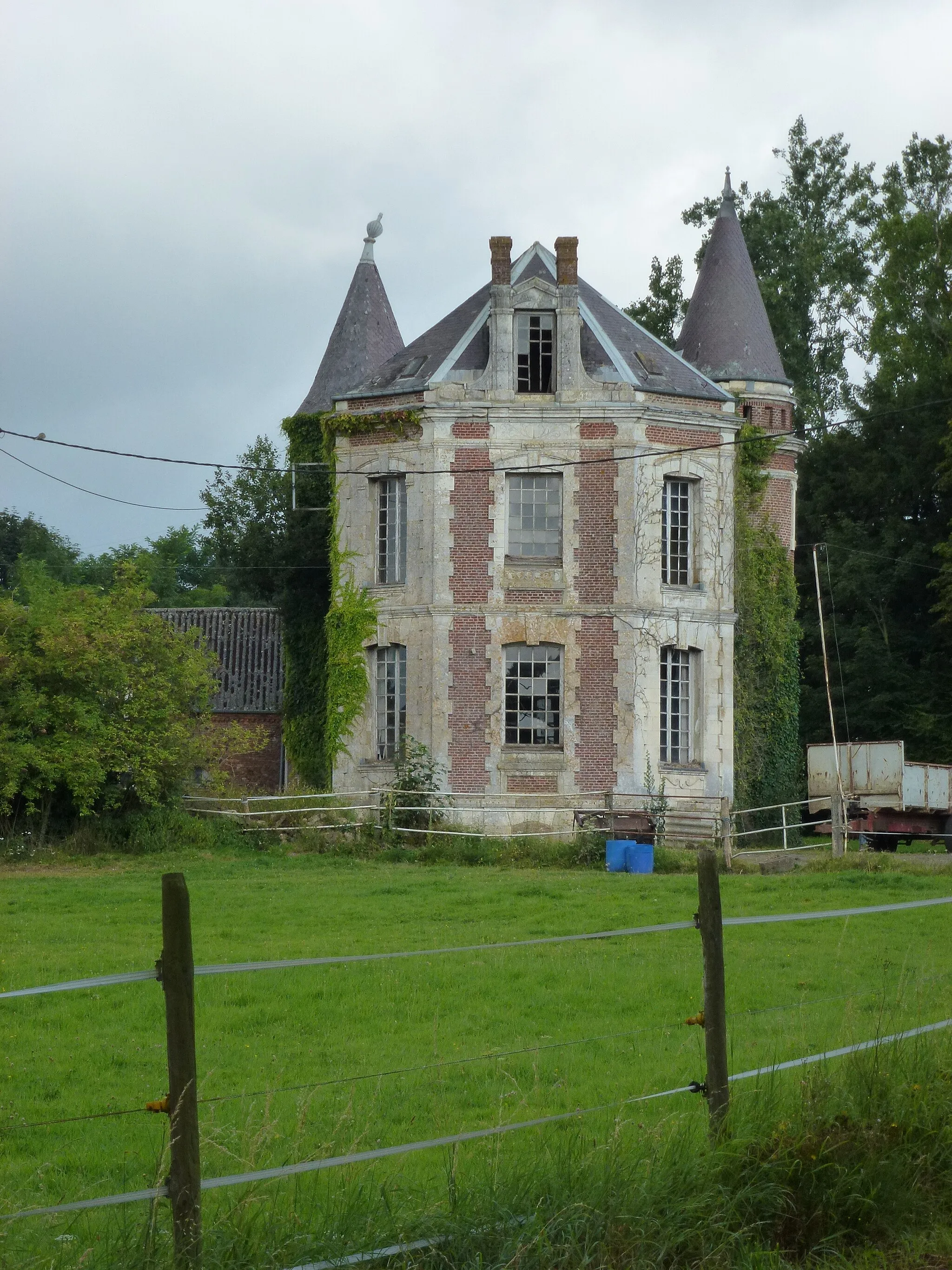 Photo showing: Watigny (Aisne) Château de la Cloperie