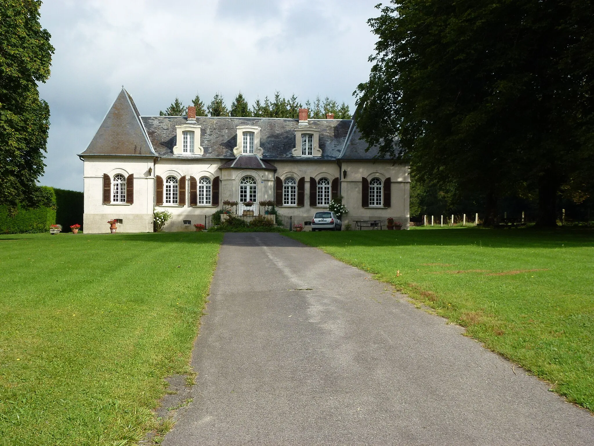 Photo showing: Watigny (Aisne) château de la Cloperie
