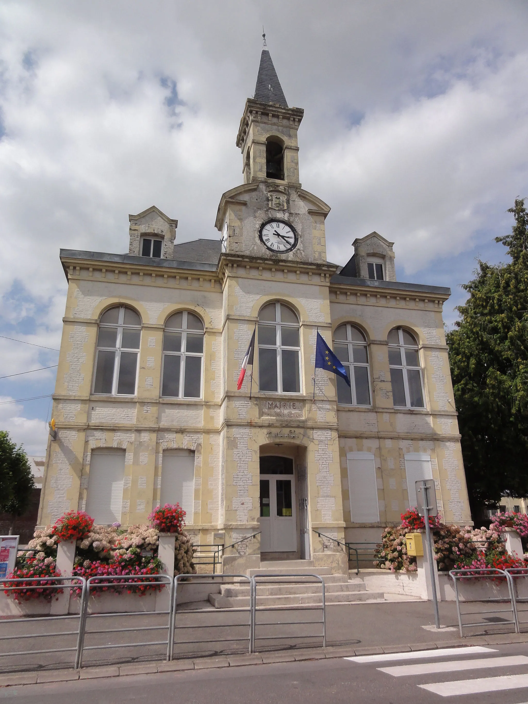 Photo showing: Brancourt-le-Grand (Aisne) mairie