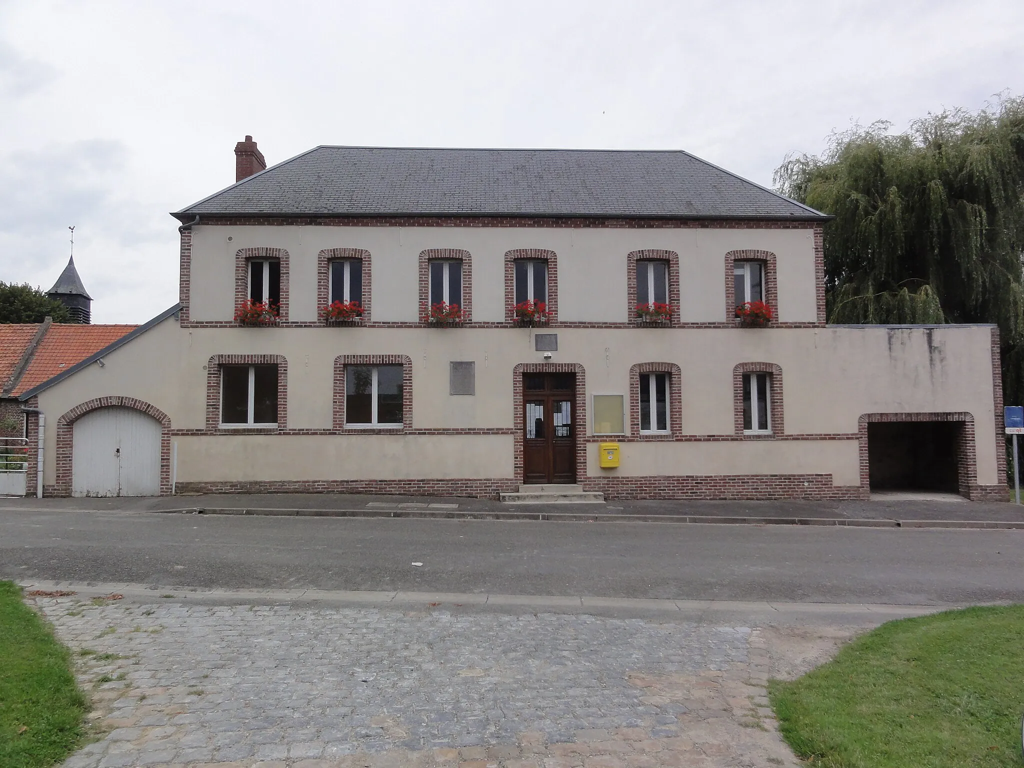 Photo showing: Fontaine-Uterte (Aisne) mairie et école