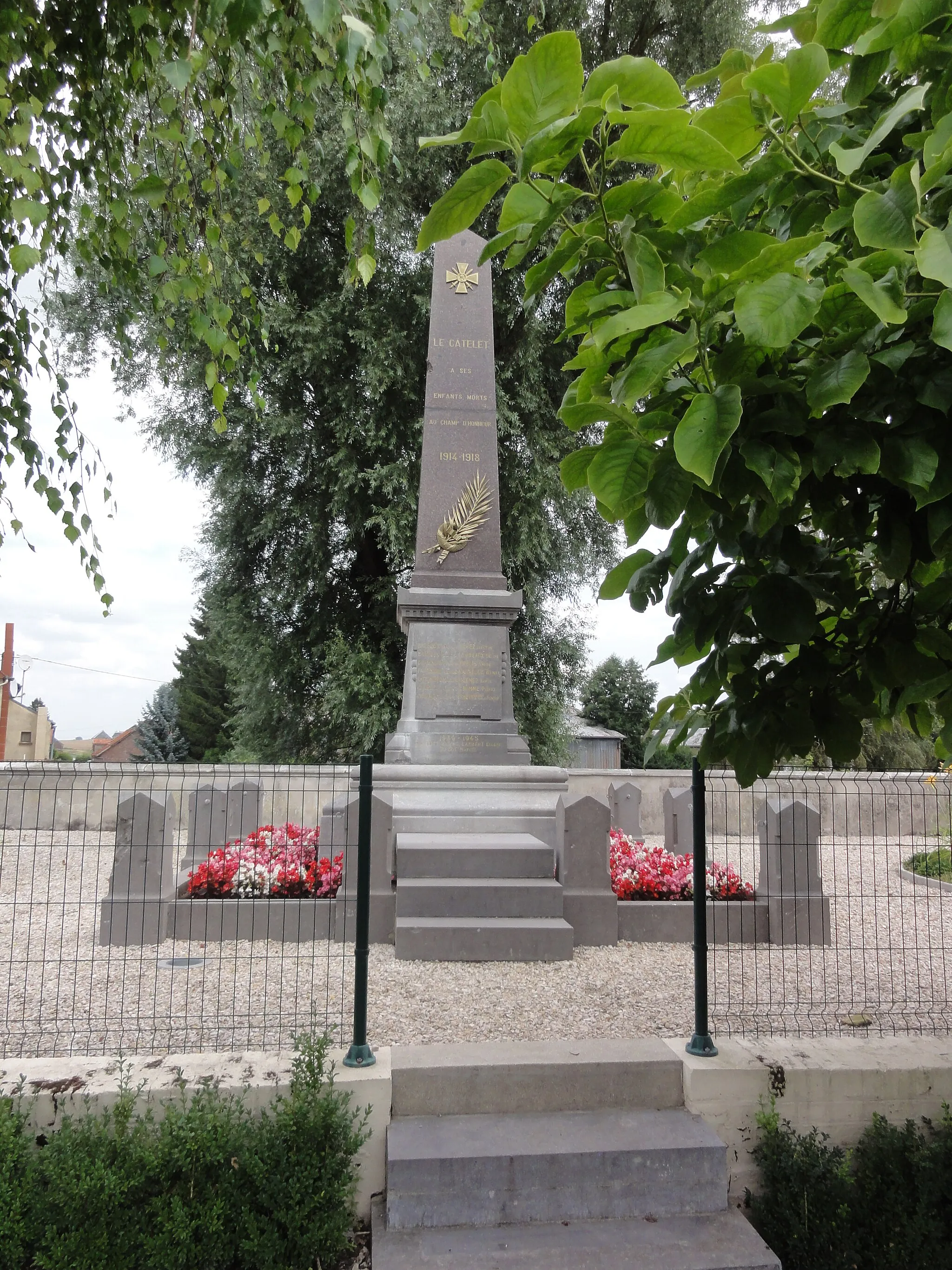 Photo showing: Le Catelet (Aisne) monument