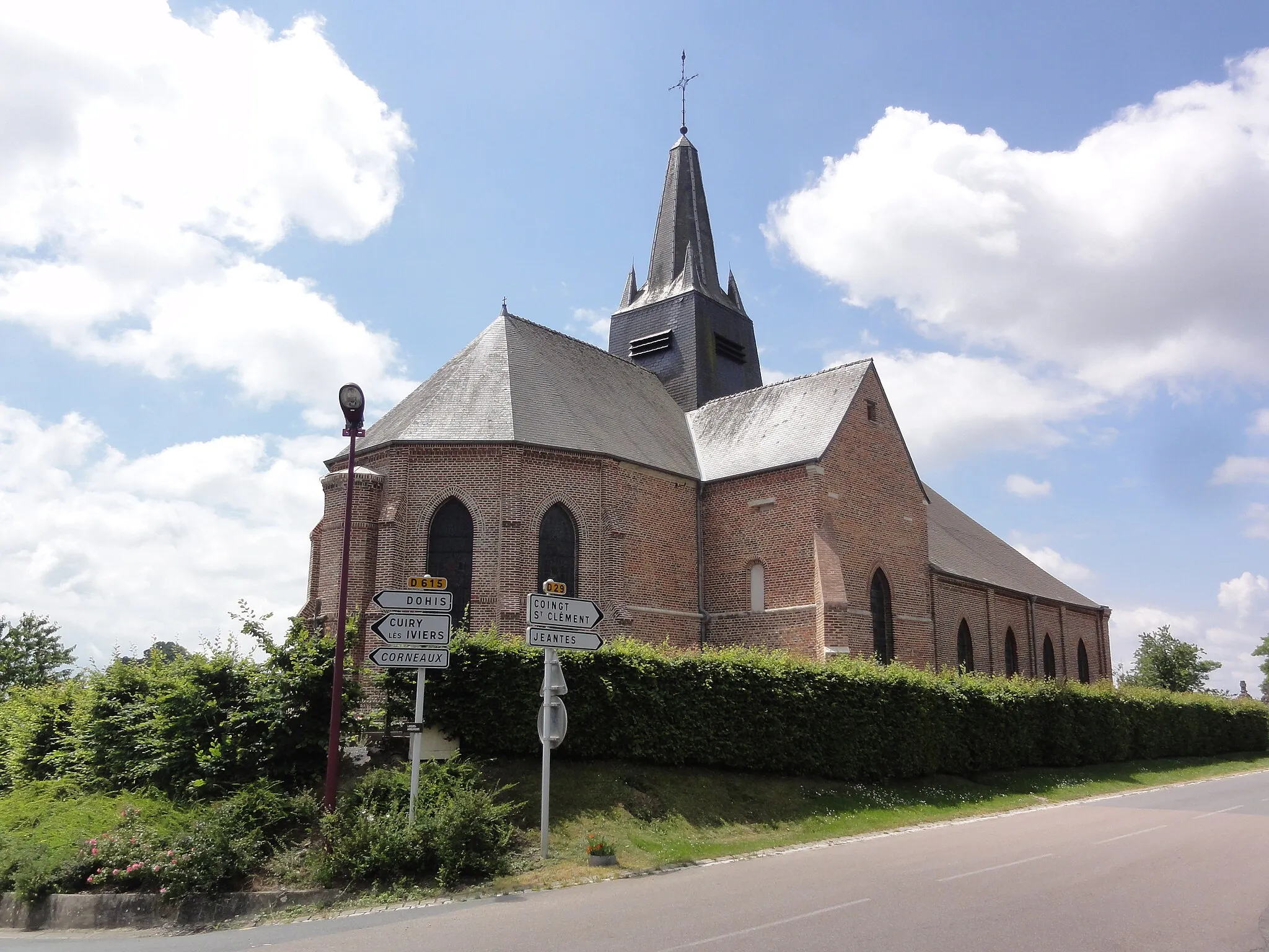 Photo showing: Iviers (Aisne) église