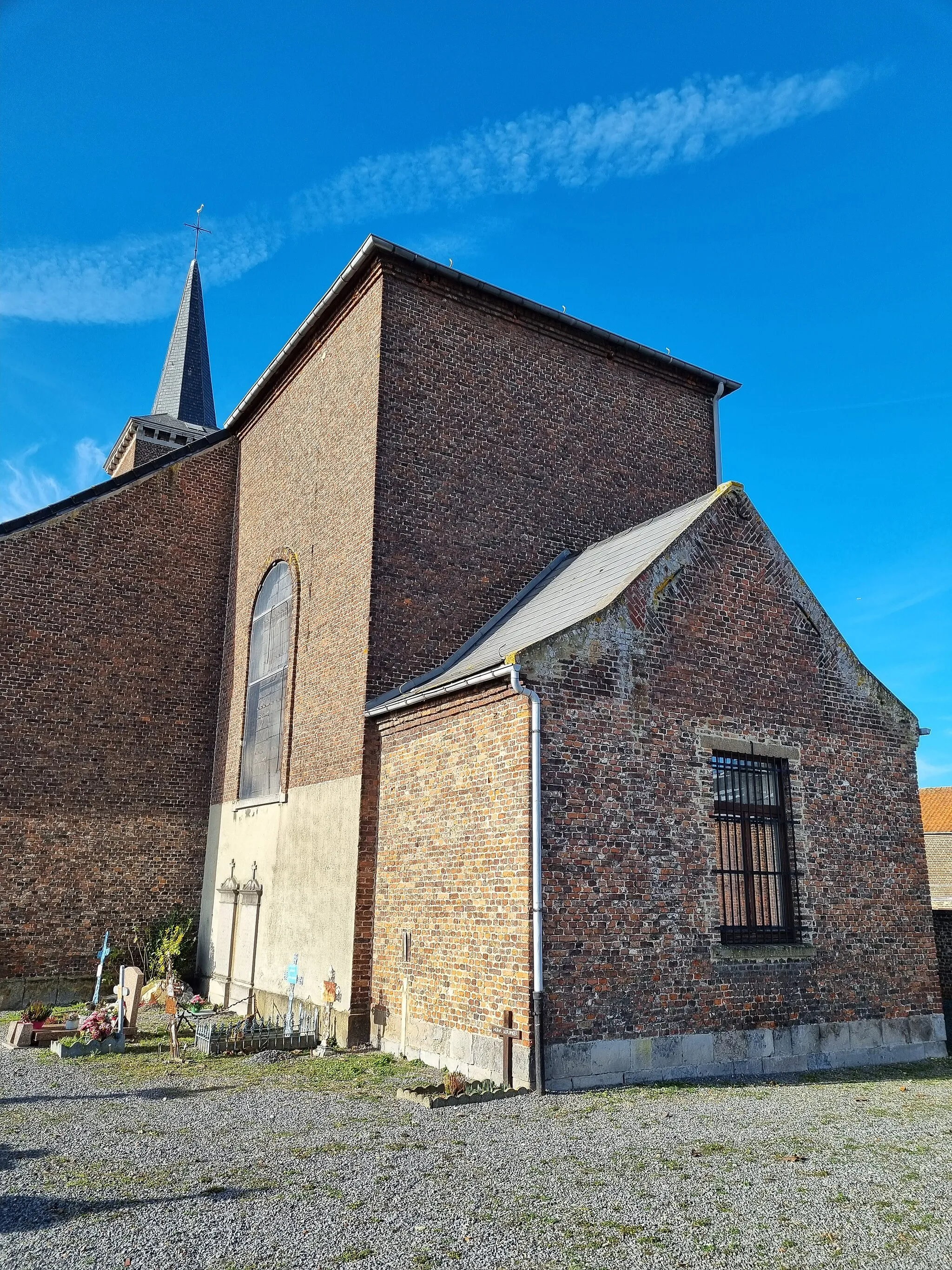 Photo showing: Eglise Saint Ghislain Harmignies - Vue coté Est