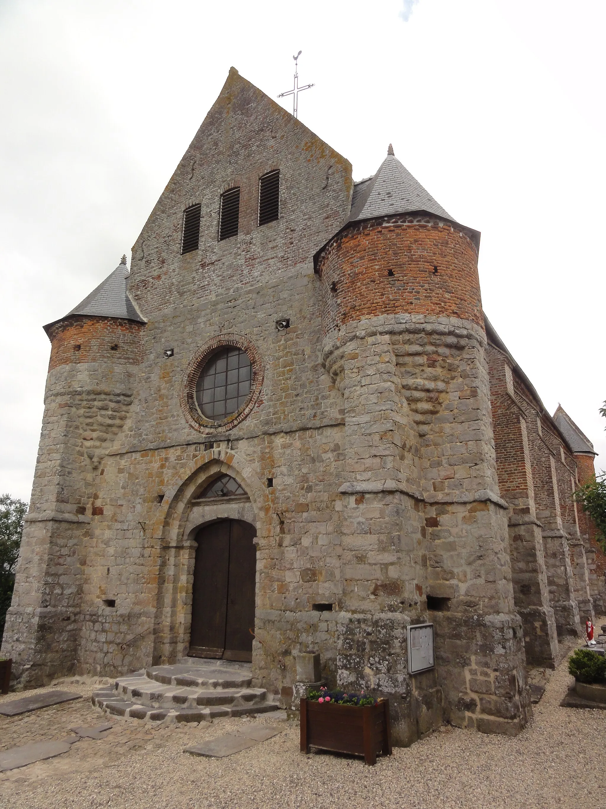 Photo showing: Marly-Gomont (Aisne) église de Marly