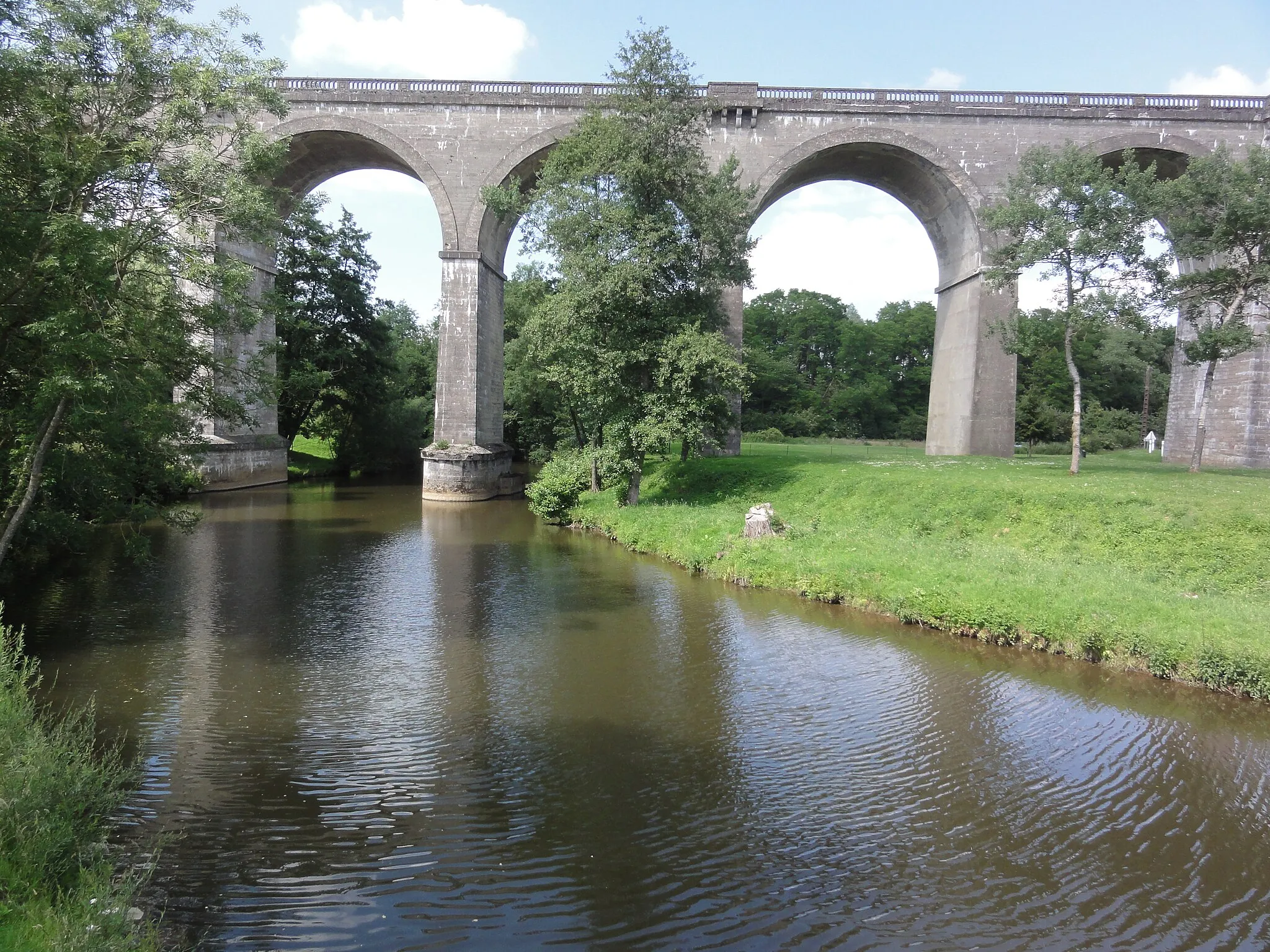 Photo showing: Ohis (Aisne) viaduc sur l'Oise