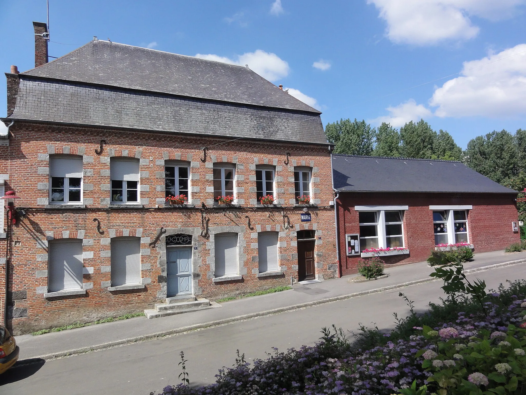 Photo showing: Ohis (Aisne) mairie