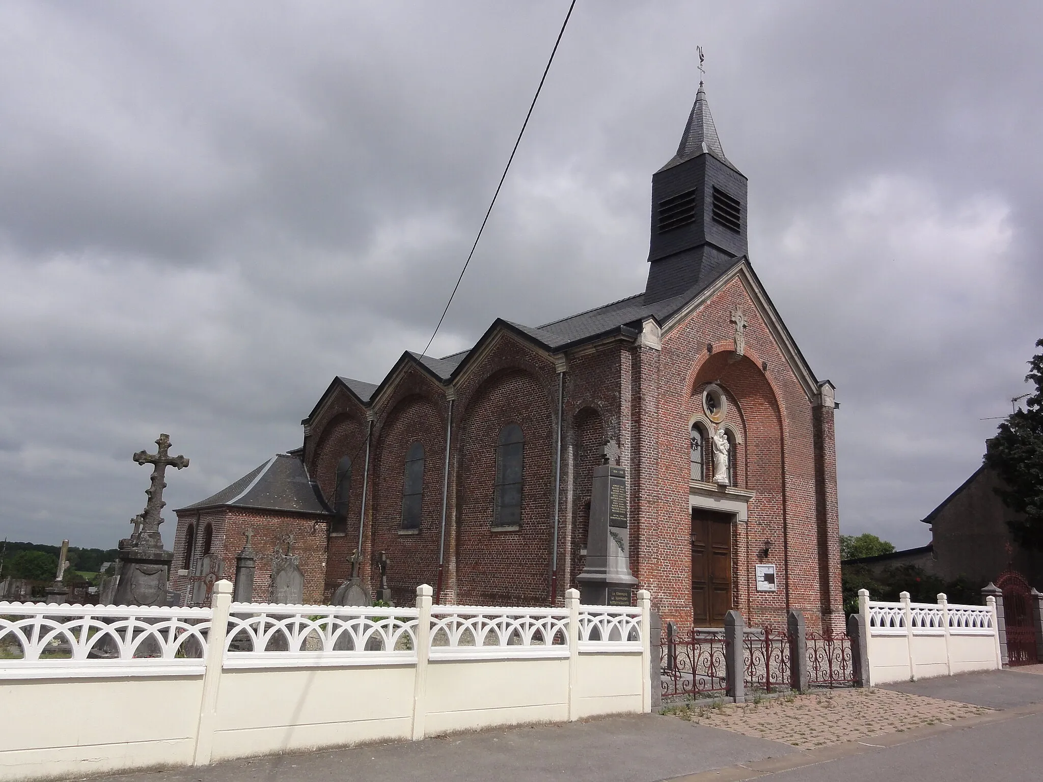 Photo showing: Sommeron (Aisne) église, latéral
