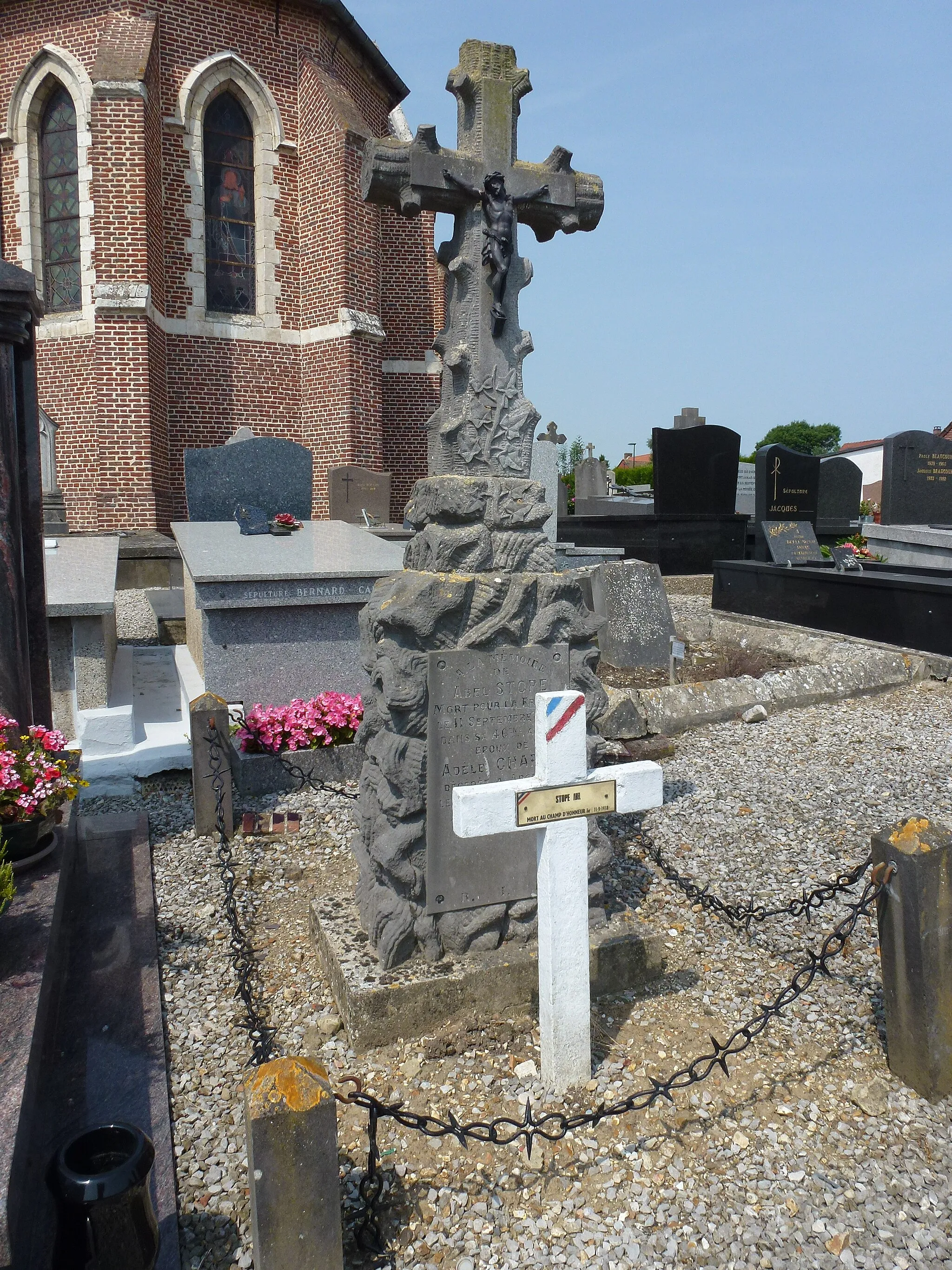 Photo showing: Wittes (Pas-de-Calais, Fr) tombe de militaire français 01