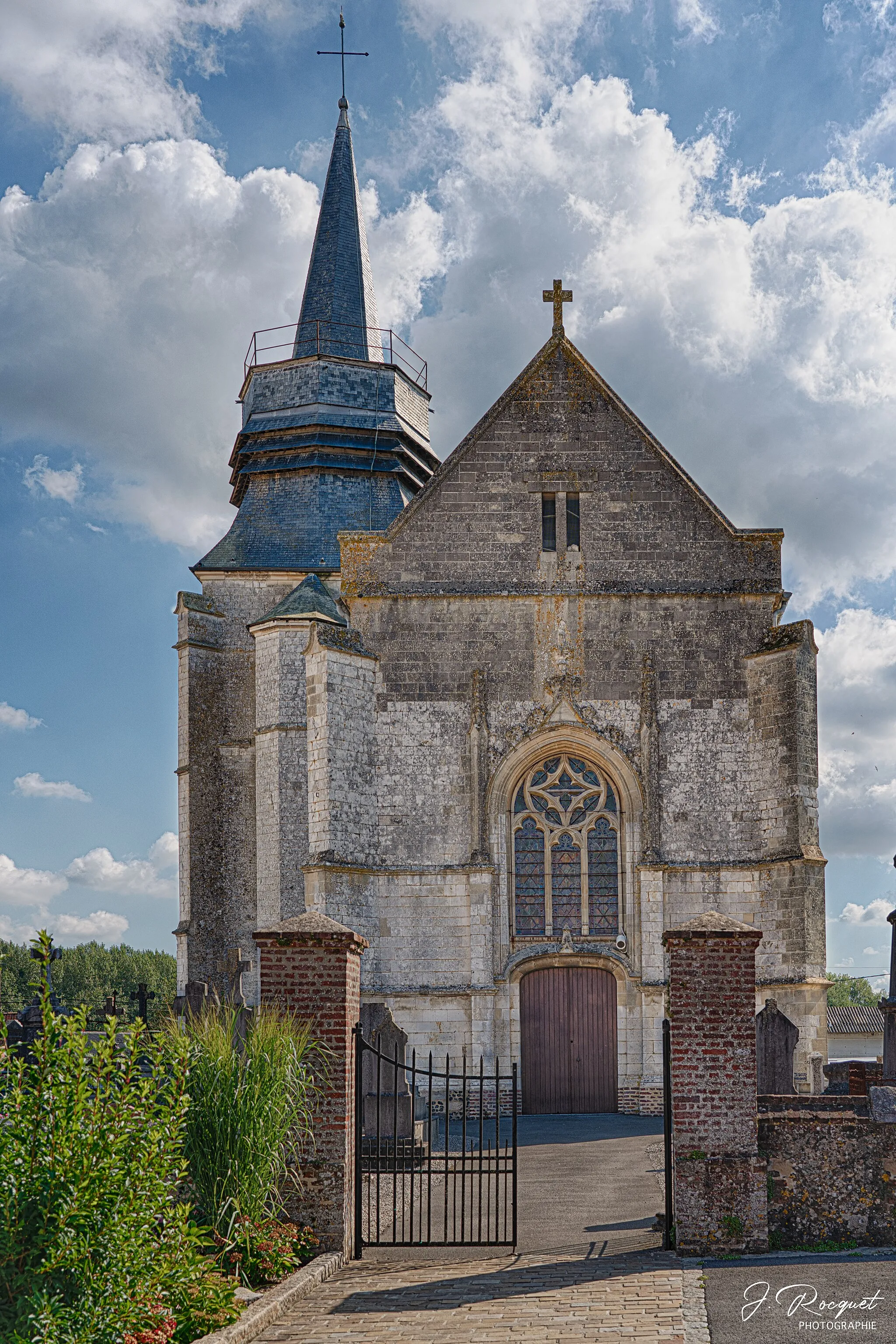 Photo showing: Église de Brimeux vue de la rue foraine