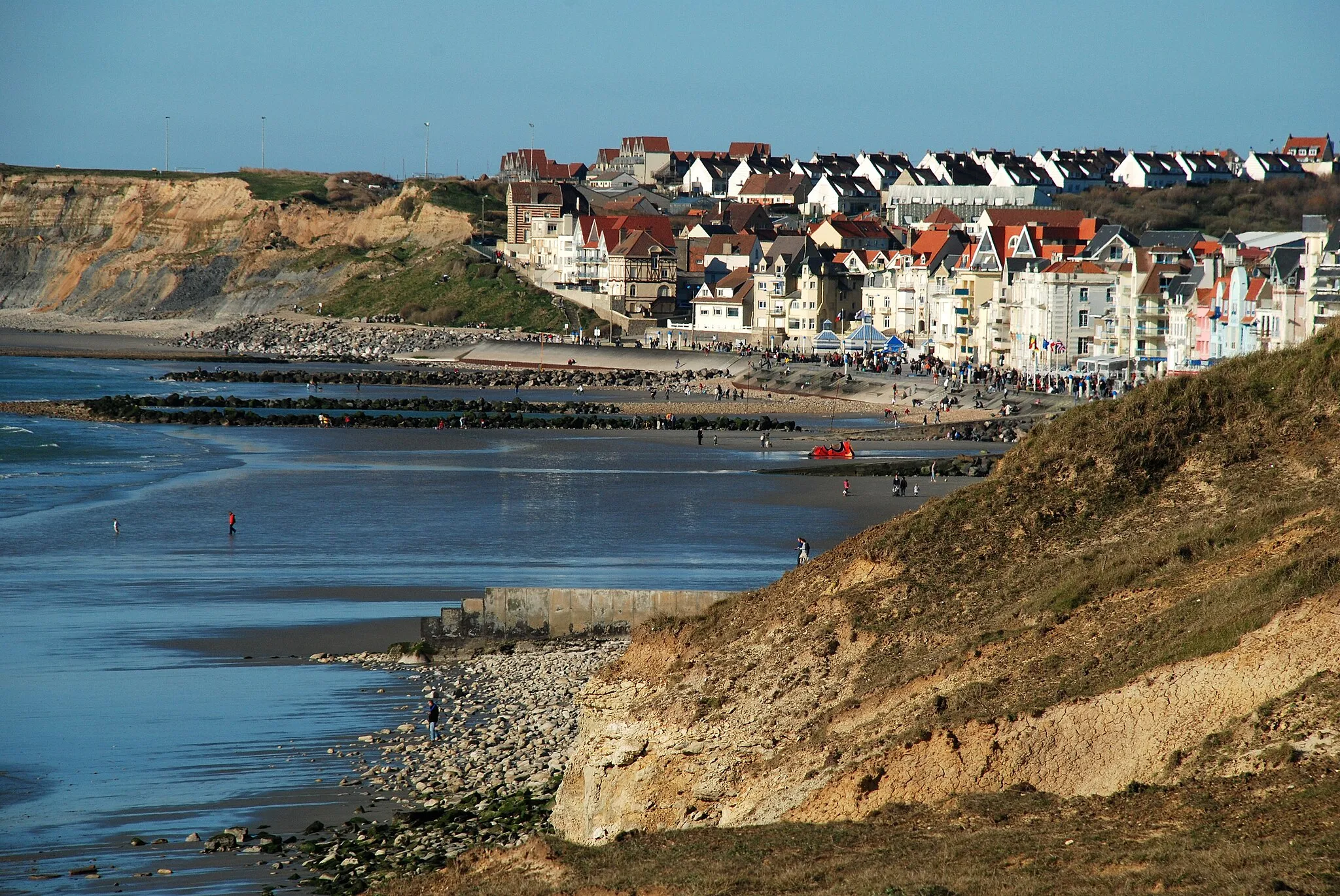 Photo showing: Coastal view of the touristic town Wimereux