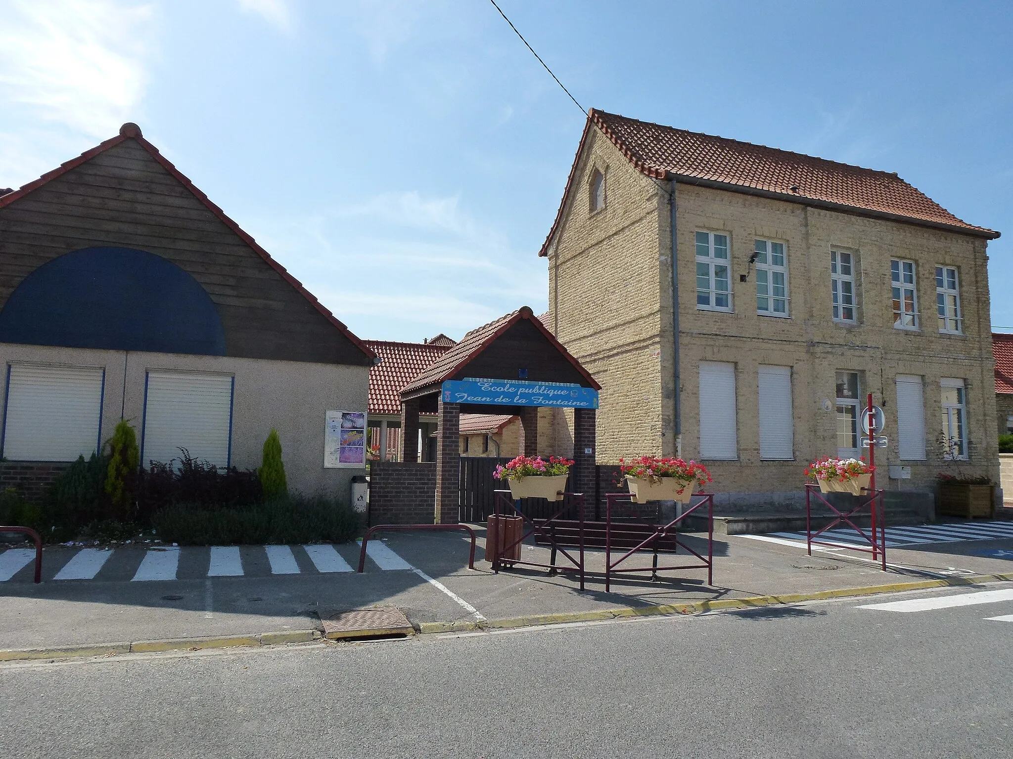 Photo showing: Guemps (Pas-de-Calais) école publique
