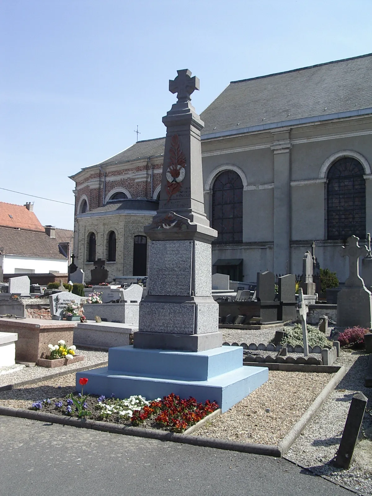 Photo showing: War memorial of Moulle (Pas-de-Calais, France)