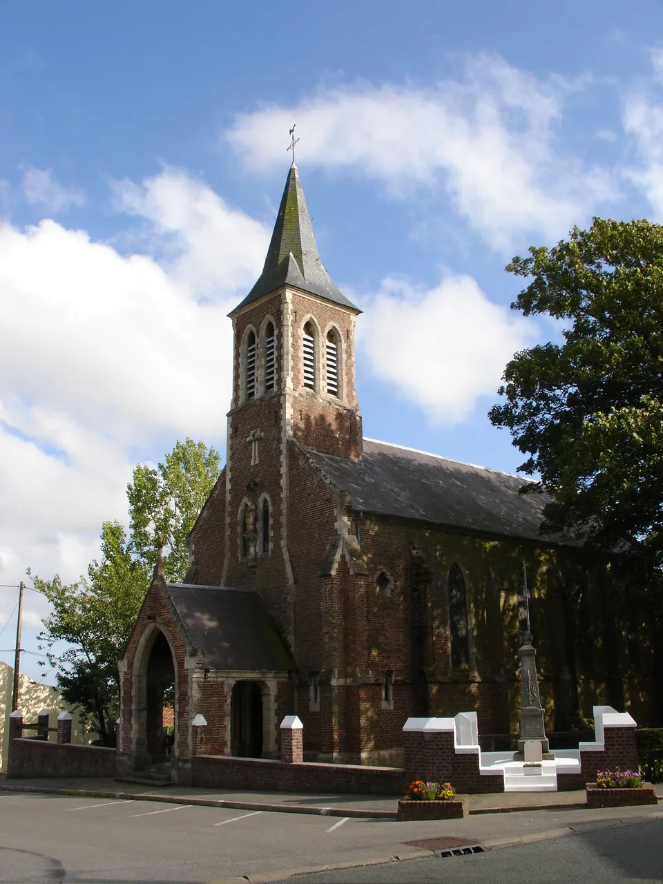 Photo showing: Église de Halinghen