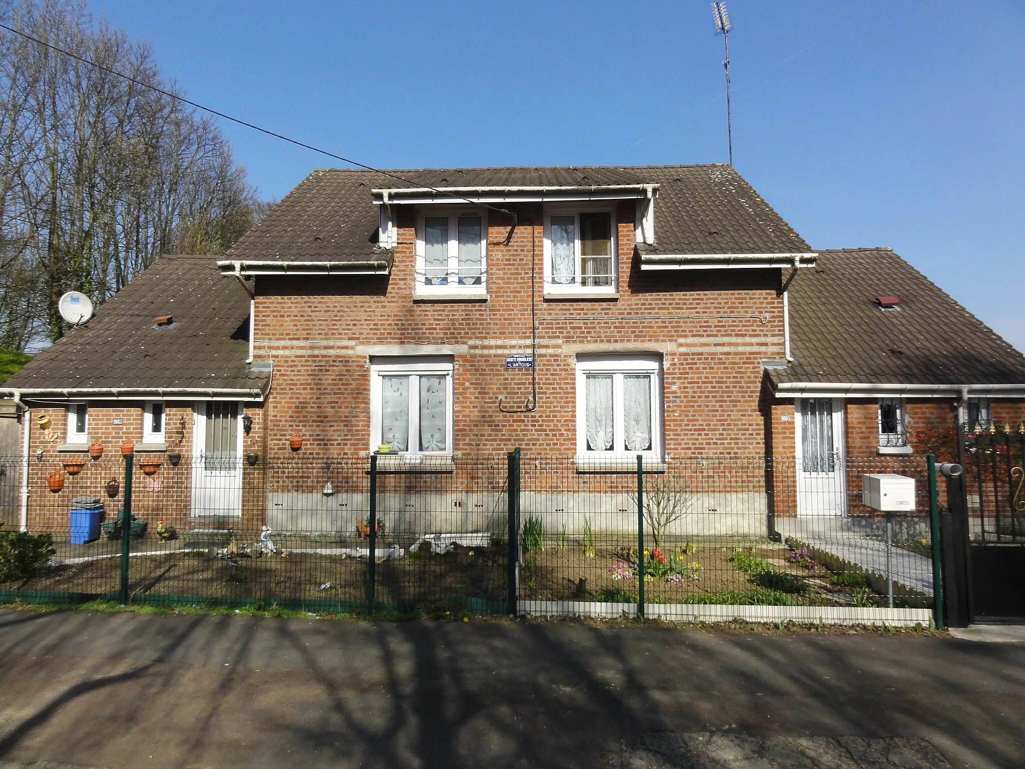 Photo showing: Cités de la fosse n° 6 - 7 de la Compagnie des mines de Drocourt, Hénin-Beaumont, Pas-de-Calais, Nord-Pas-de-Calais, France.