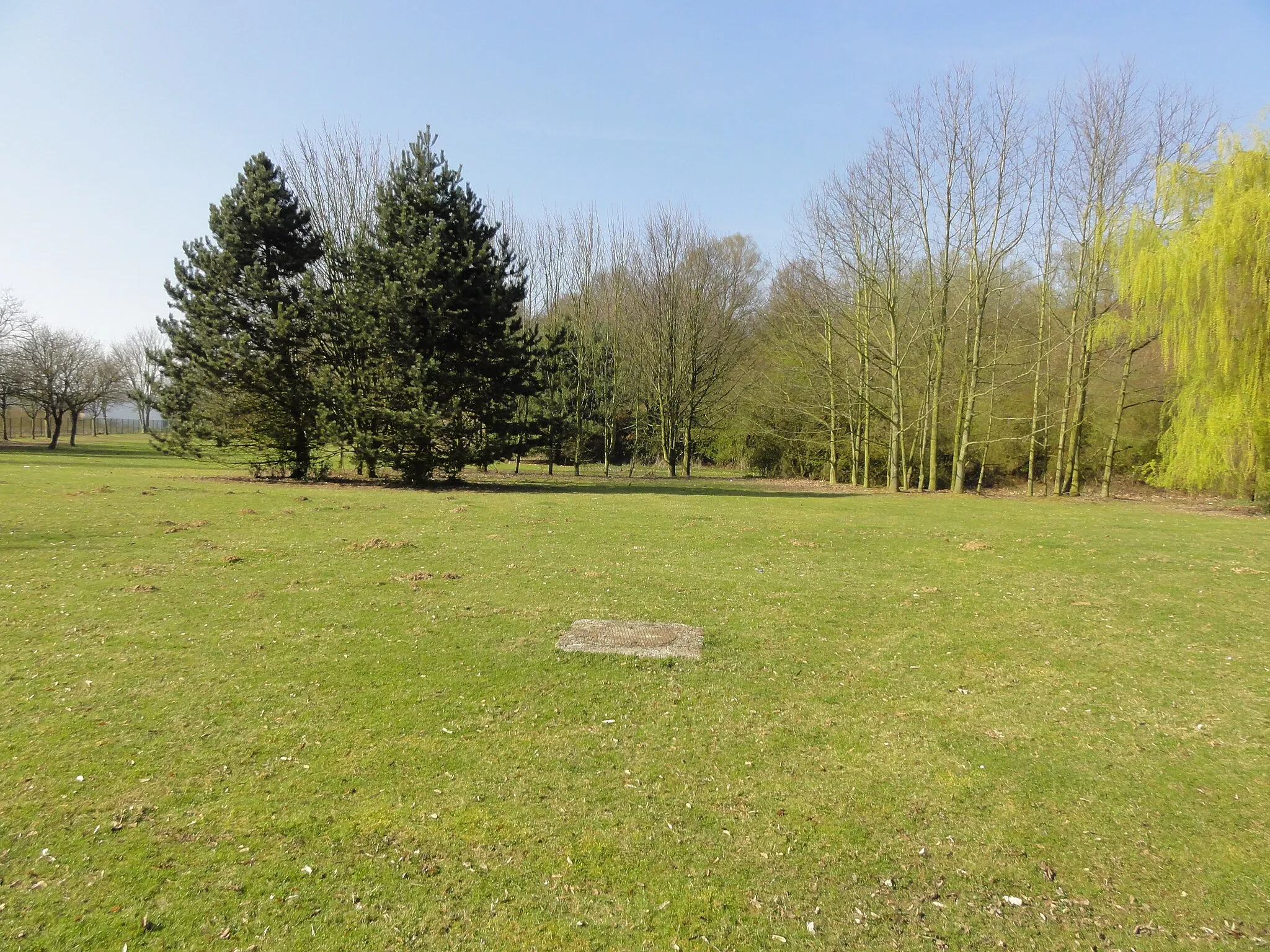 Photo showing: La fosse n° 6 - 7 de la Compagnie des mines de Drocourt était un charbonnage constitué de deux puits situé à Hénin-Beaumont, Pas-de-Calais, Nord-Pas-de-Calais, France.