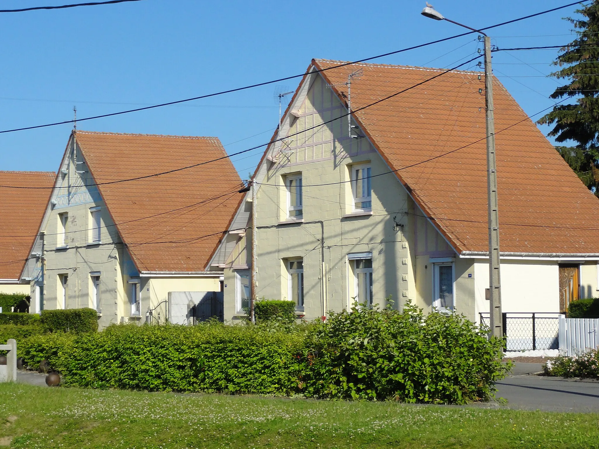 Photo showing: Cités de la Fosse n° 8 - 8 bis de la Compagnie des mines de Dourges, Évin-Malmaison, Pas-de-Calais, Nord-Pas-de-Calais, France.