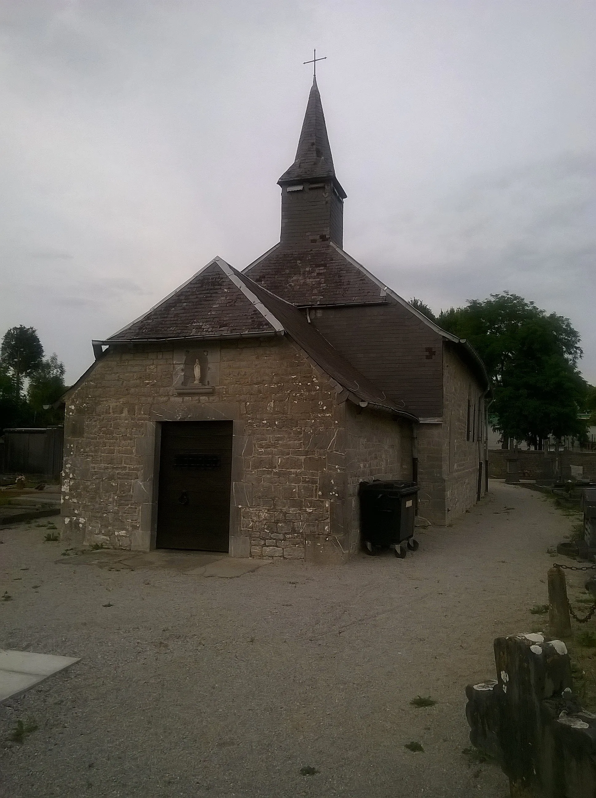 Photo showing: Chapelle Notre Dame de la Brouffe dans le cimetière de Mariembourg.