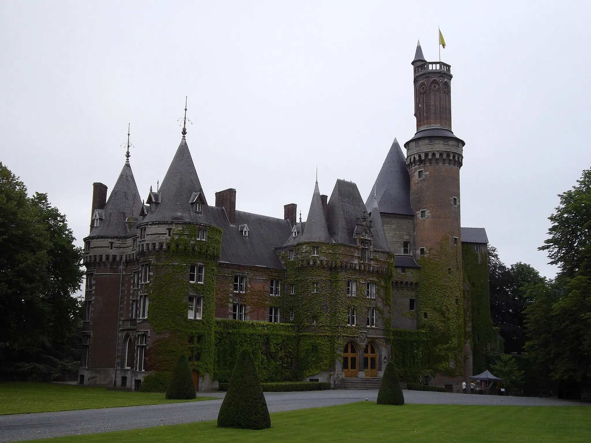 Photo showing: bâtiment principal du château d'Antoing (Belgique)