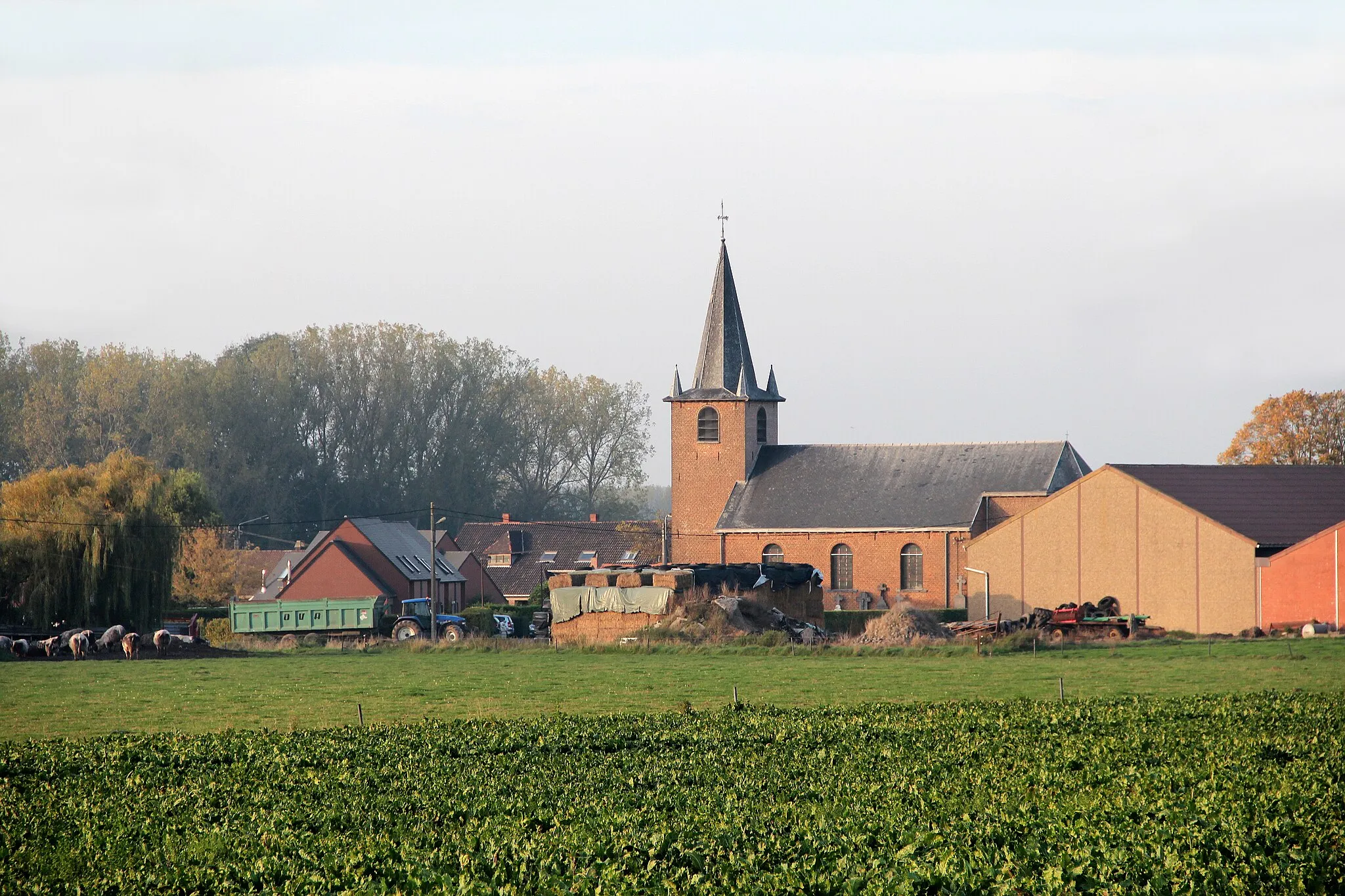 Photo showing: Hertain (Belgium), panorama seen from the farmfields bordering the Blandain road located at the south-east of the village.