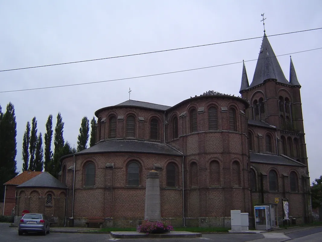 Photo showing: Willemeau, Église Église Saint-Géry, vue de côté