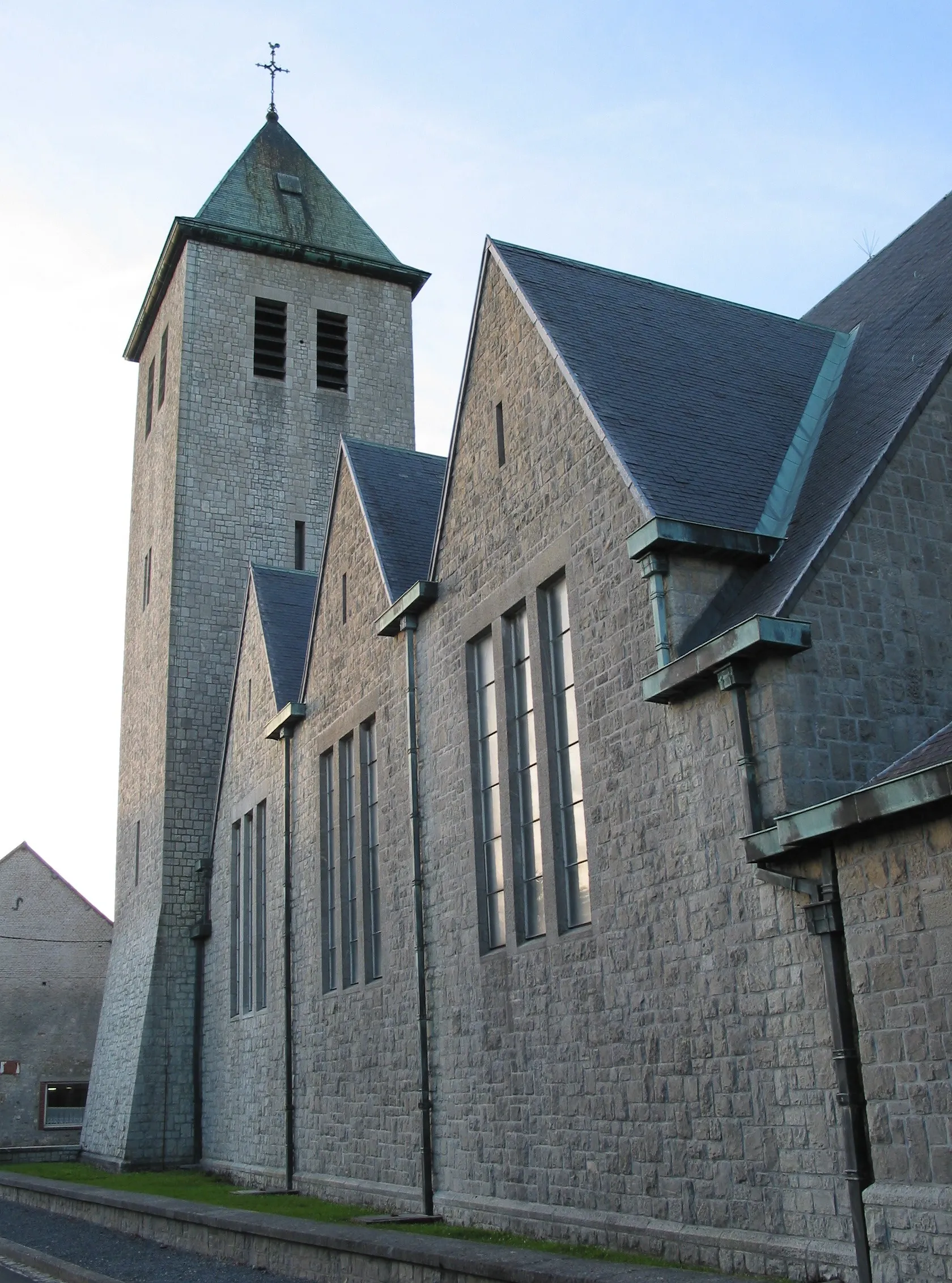 Photo showing: Momignies (Belgium),  the St. Amand church.