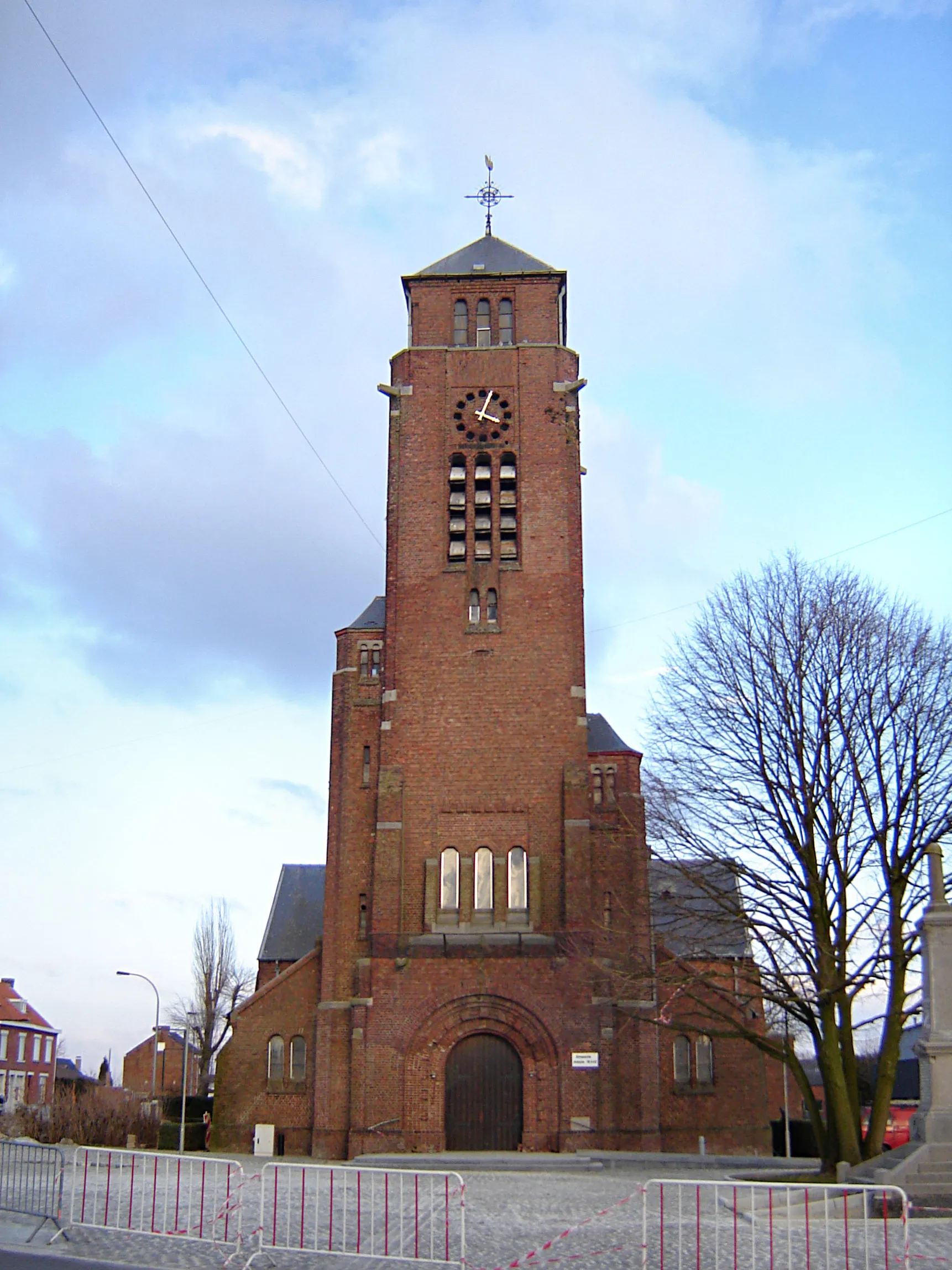 Photo showing: Church of Saint Martin in Bas-Warneton. Bas-Warneton, Comines-Warneton, Hainaut, Belgium