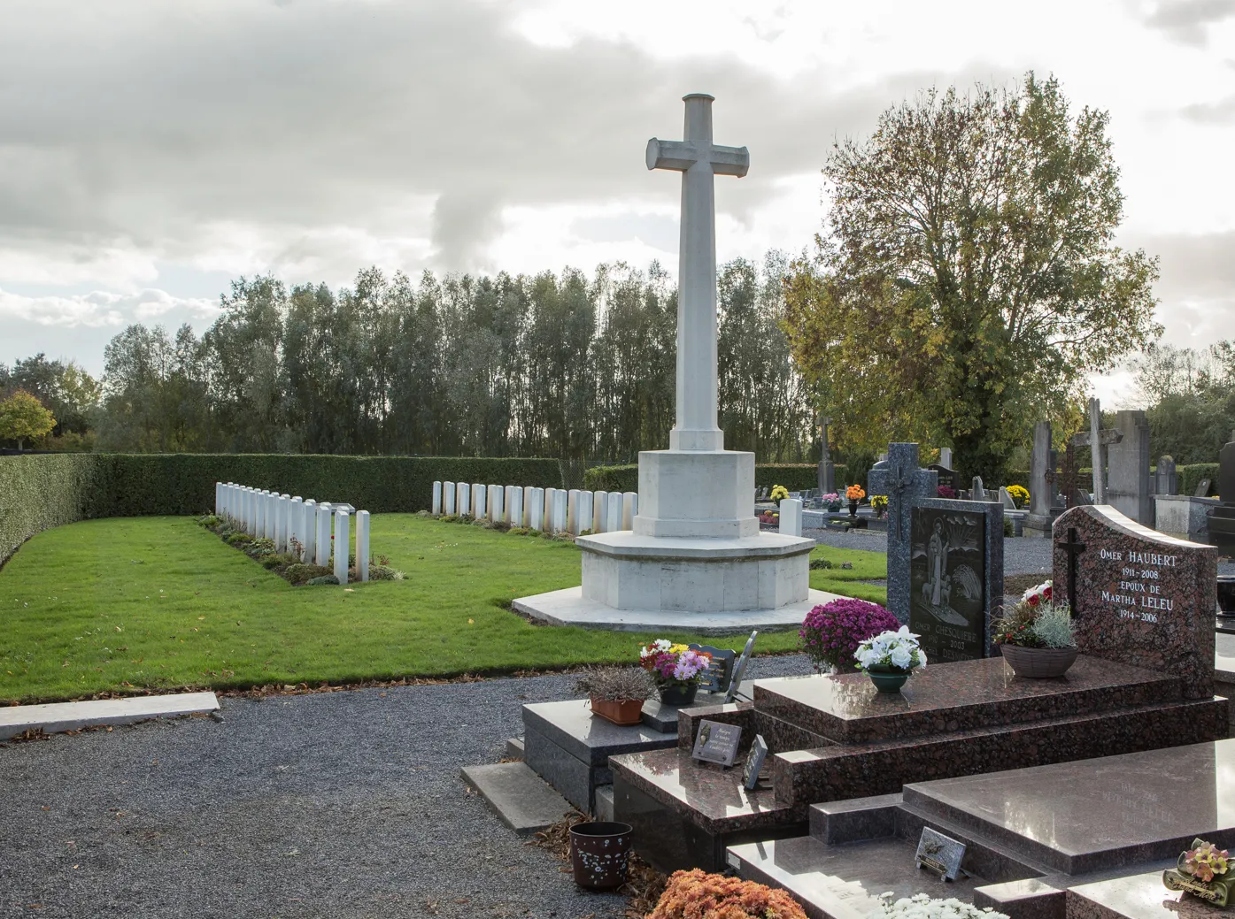 Photo showing: Bas-Warneton (Neerwaasten) Communal Cemetery