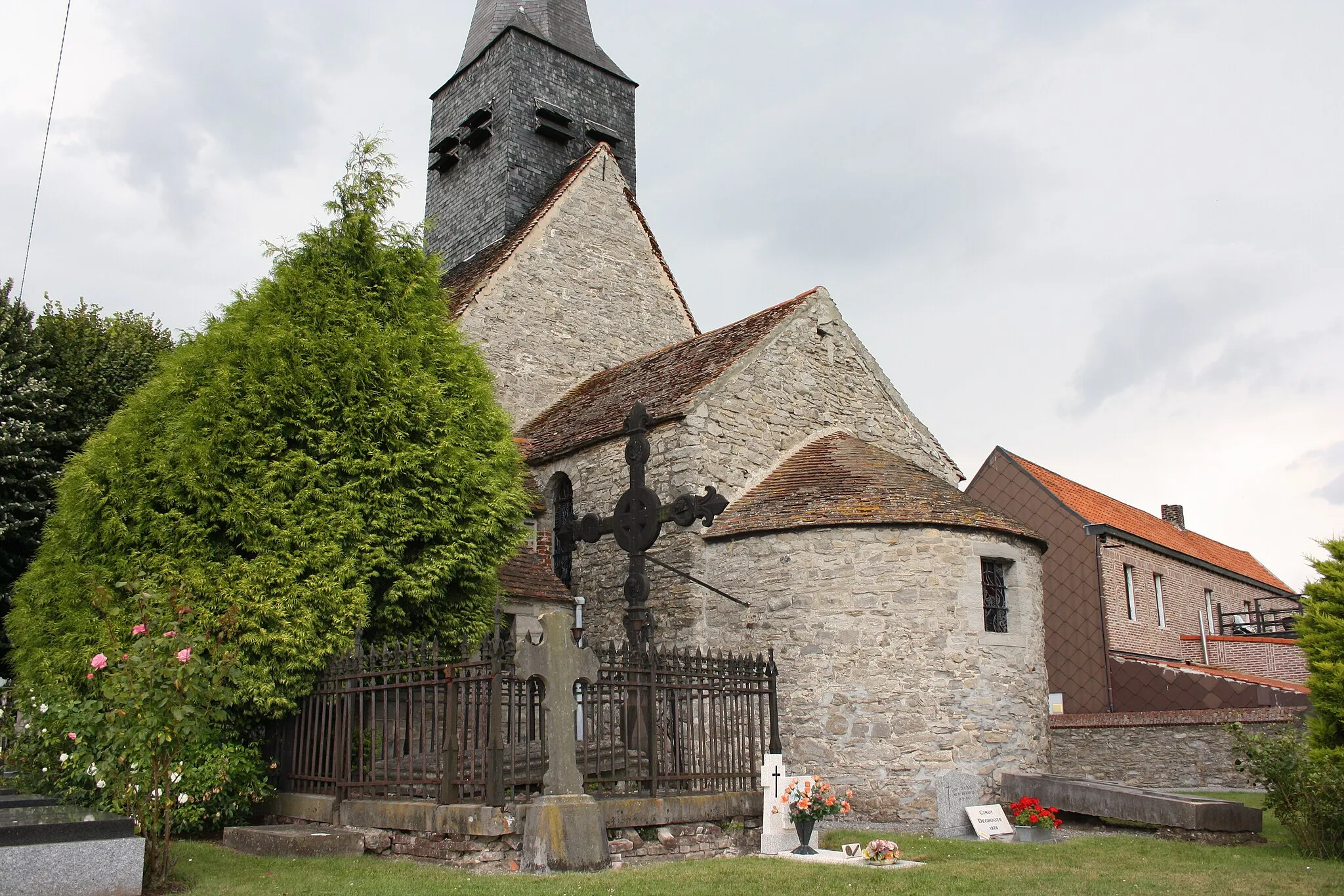 Photo showing: Eglise d'Esquelmes