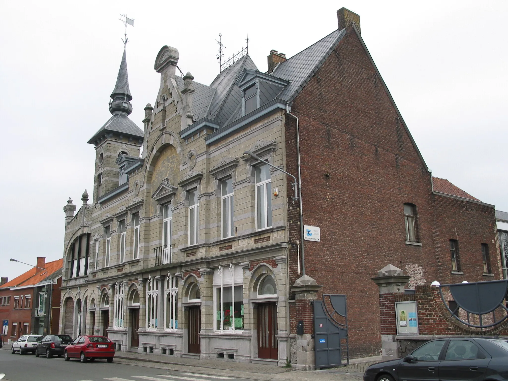 Photo showing: Pâturages (Belgium), the "Maison du Peuple" (1898) and the "Grand Magasin du Peuple" (1998-1913 - Architect: Eugène Bodson).