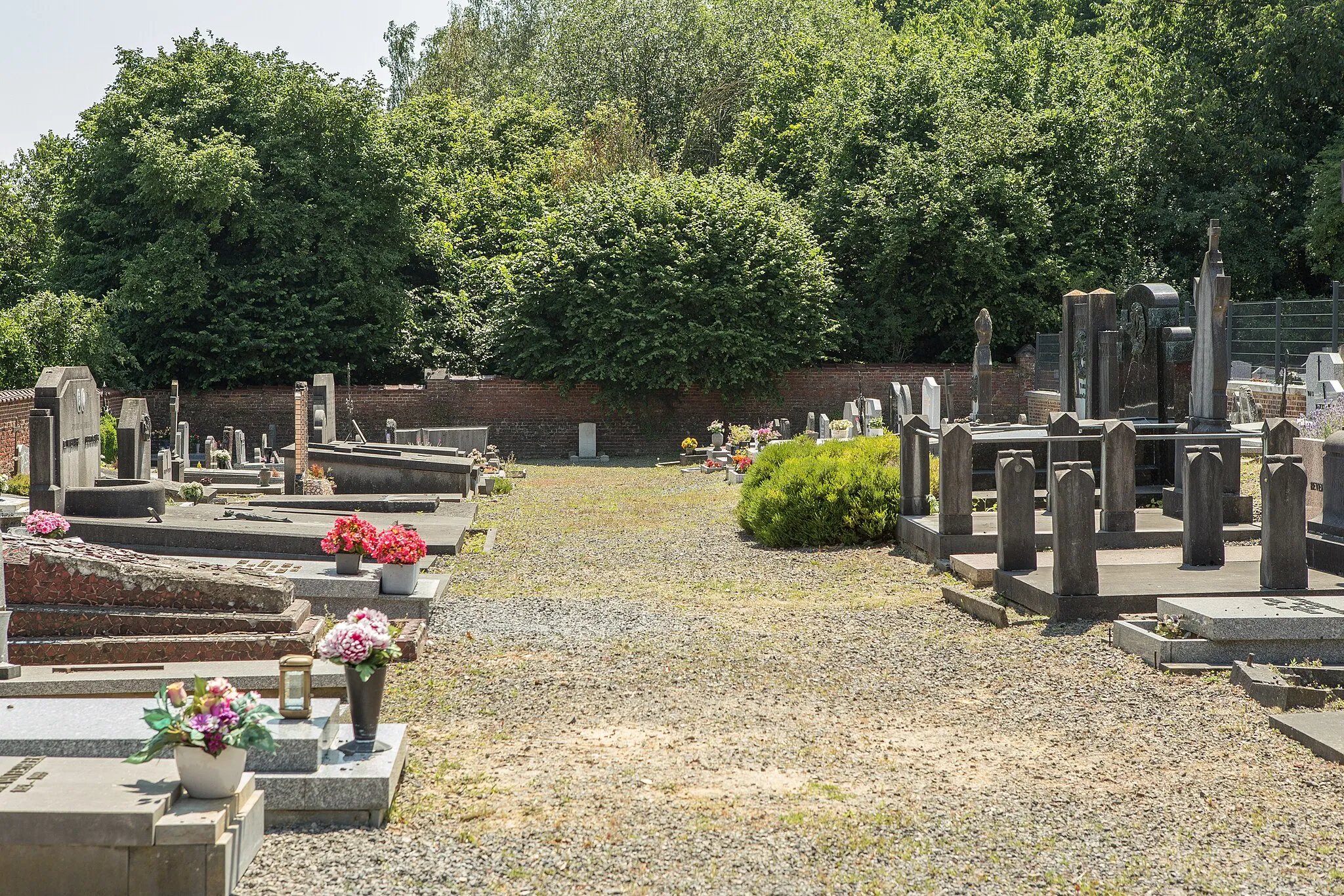 Photo showing: Ciply Communal Cemetery