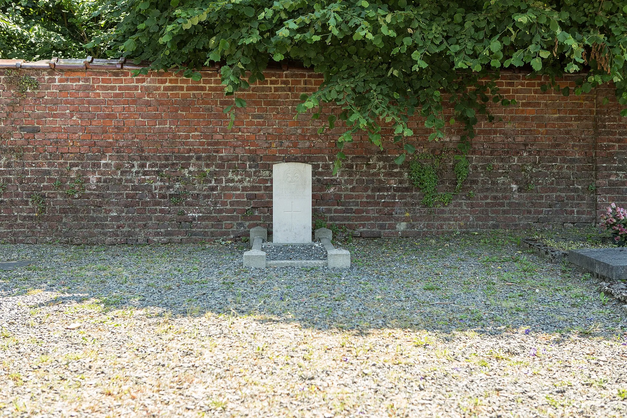 Photo showing: Ciply Communal Cemetery