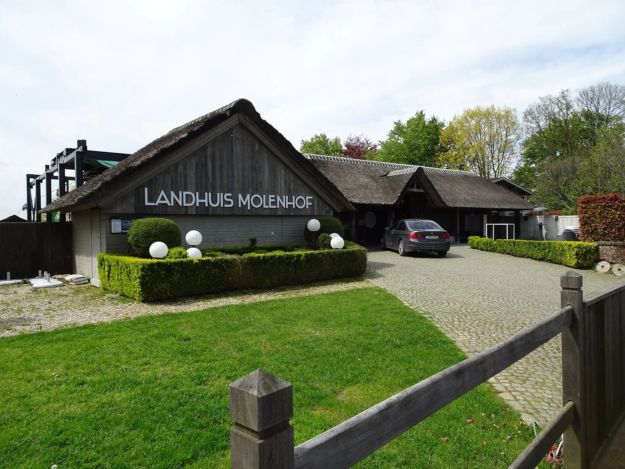 Photo showing: Landhuis Molenhof, Heuvelland Province de Flandre-Occidentale.- Belgique