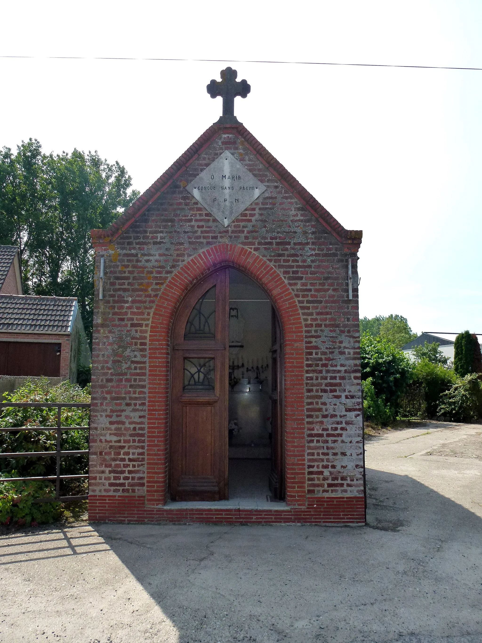 Photo showing: Enguinegatte (Pas-de-Calais, Fr) oratoire Marie Immaculée Concention