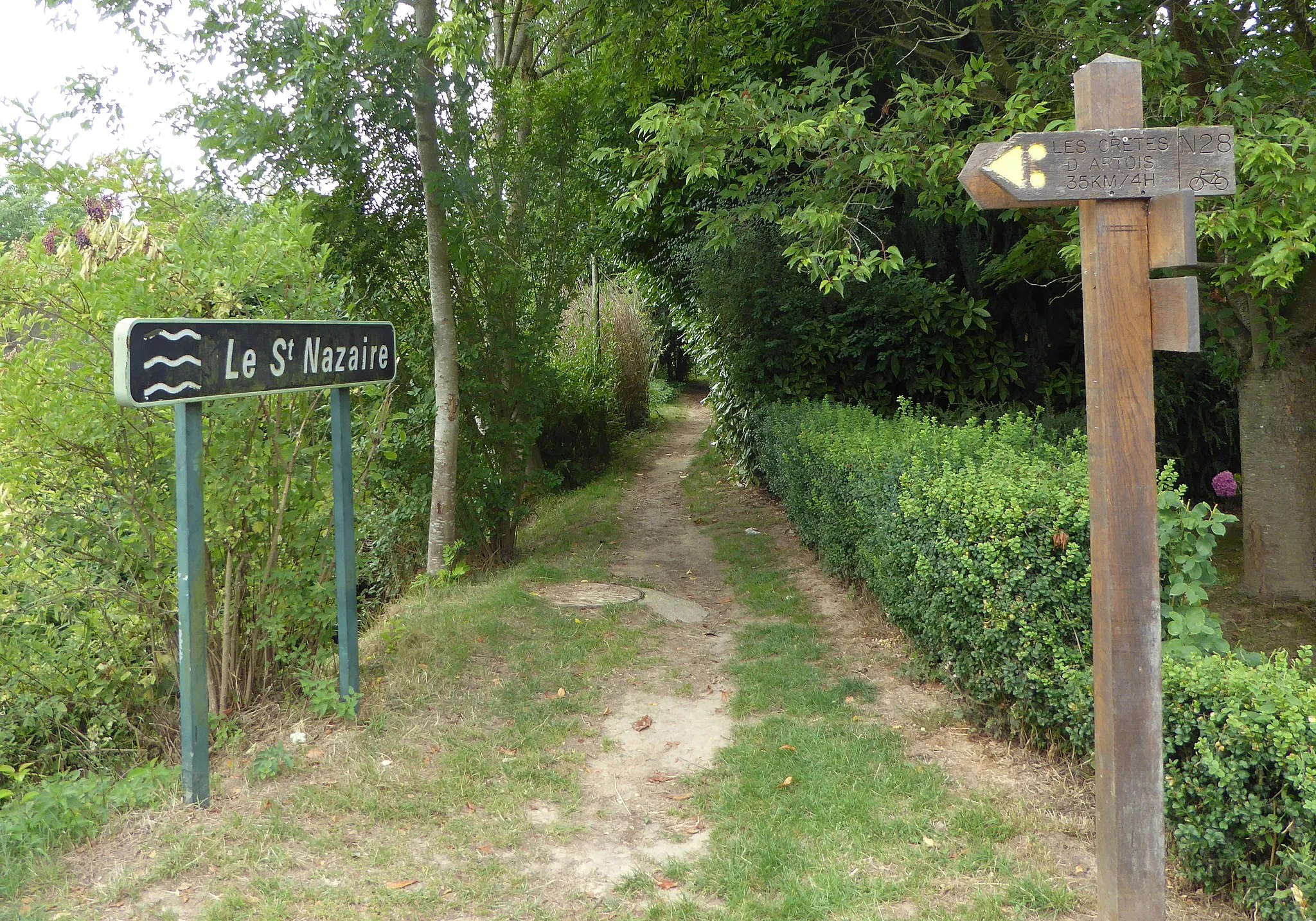 Photo showing: Ruisseau "Le St Nazaire" affluent de La Souchez (riviére) à Ablain-Saint-Nazaire Pas-de-Calais, Hauts-de-France France