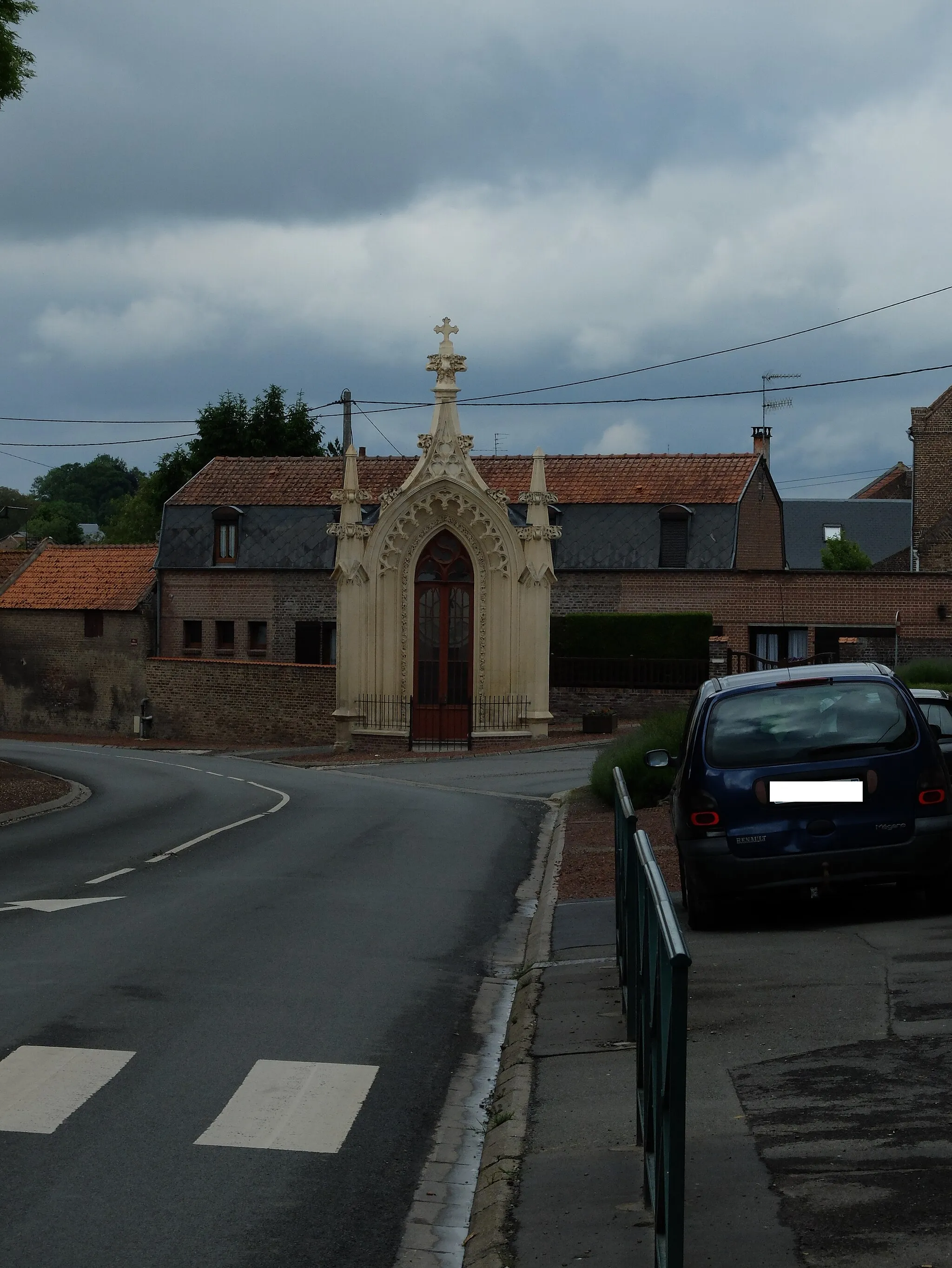 Photo showing: Vue d'une chapelle de Baralle.