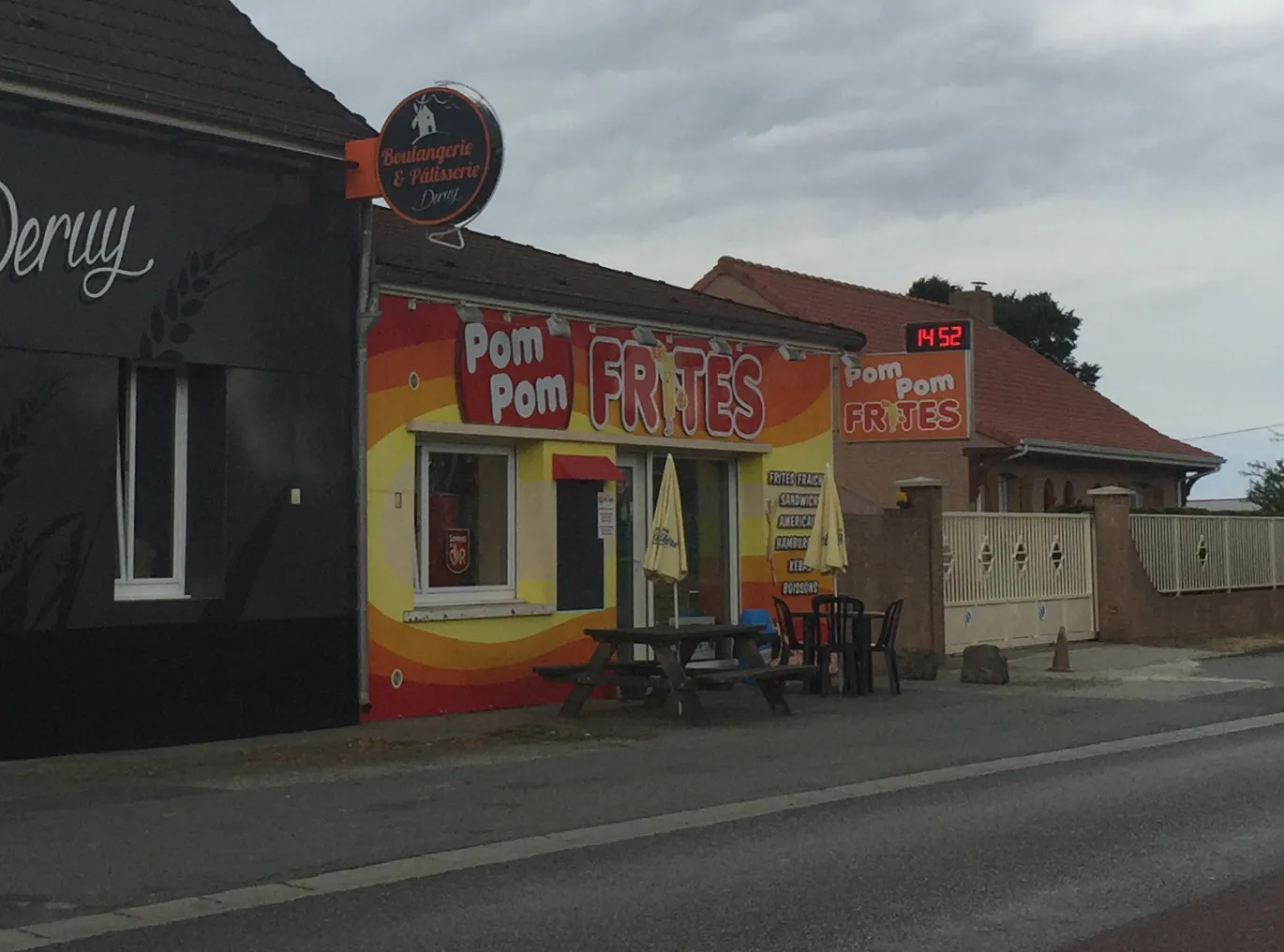 Photo showing: Een restaurant aan de voormalige Route Nationale 17 in Frankrijk