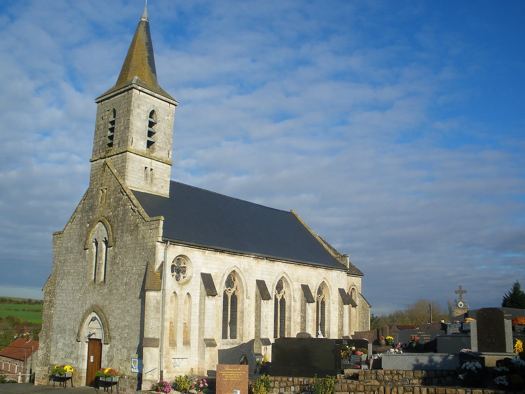 Photo showing: Vue de l'église de Beugin.