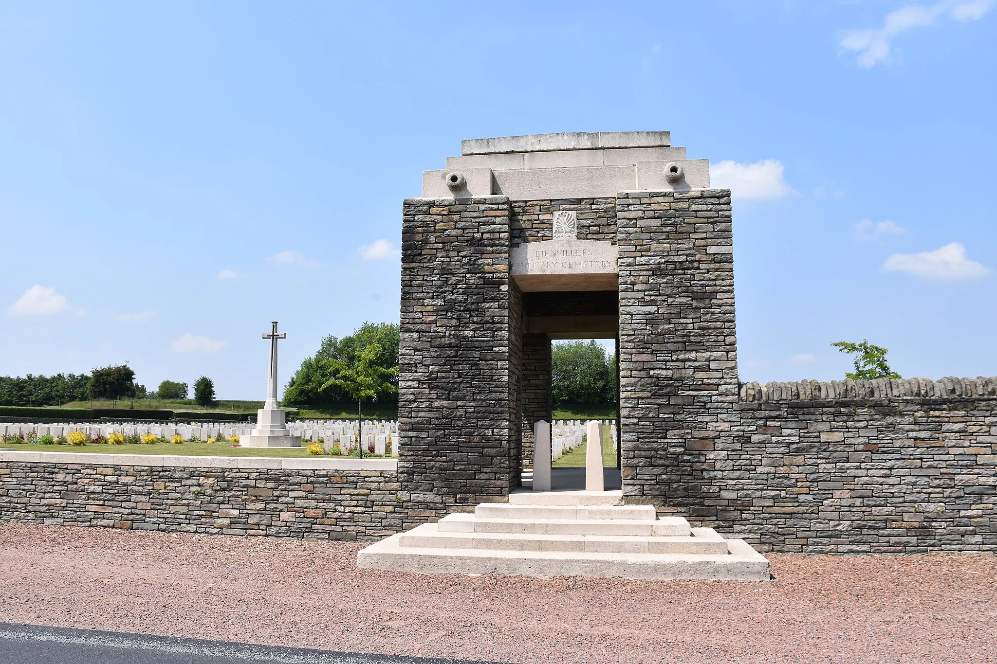 Photo showing: Bienvillers Military Cemetery