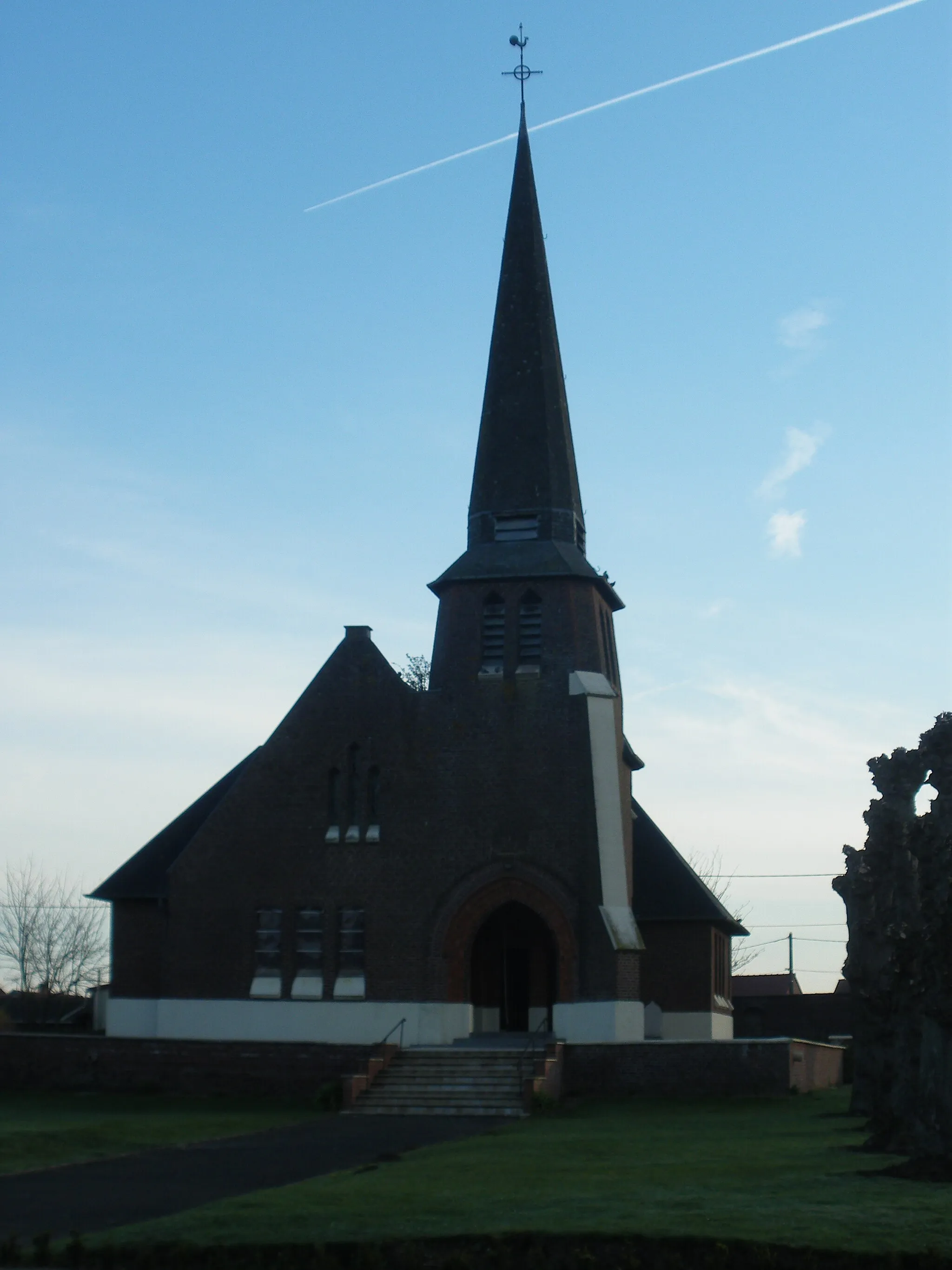 Photo showing: Vue de l'église Saint-Léger de Boyelles.