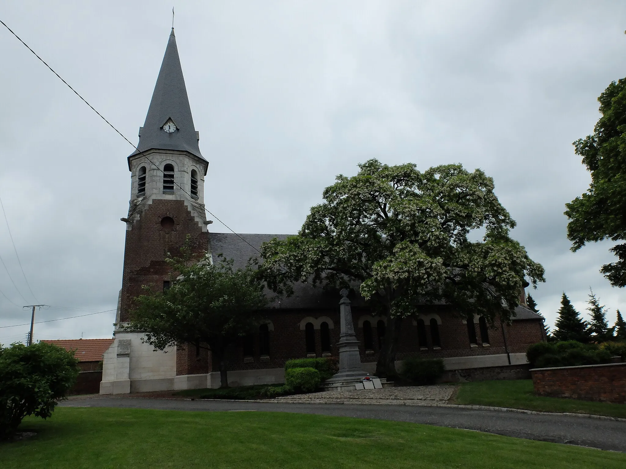 Photo showing: Vue de l'église de Cagnicourt.