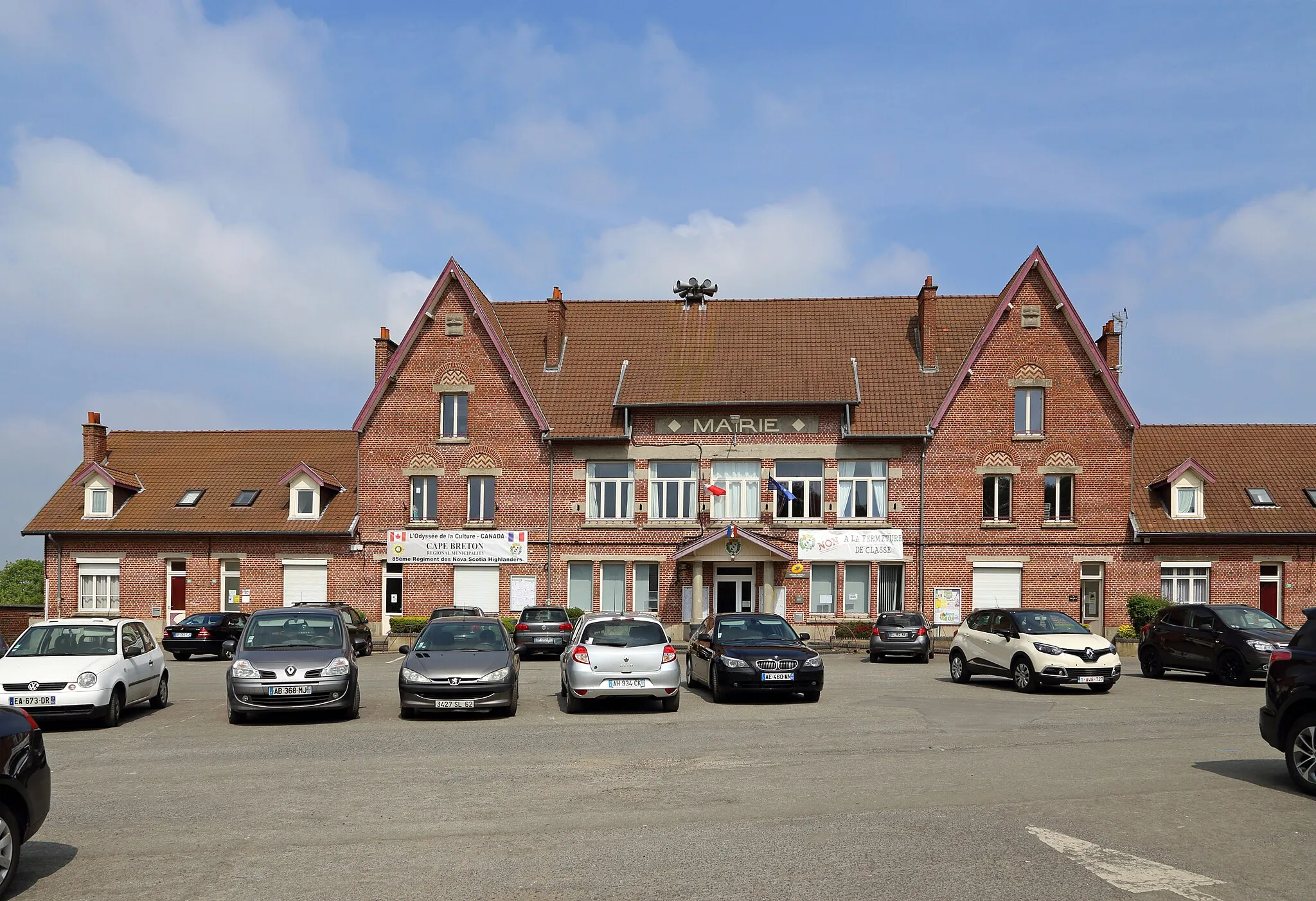 Photo showing: Givenchy-en-Gohelle (Pas-de-Calais department, France): town hall