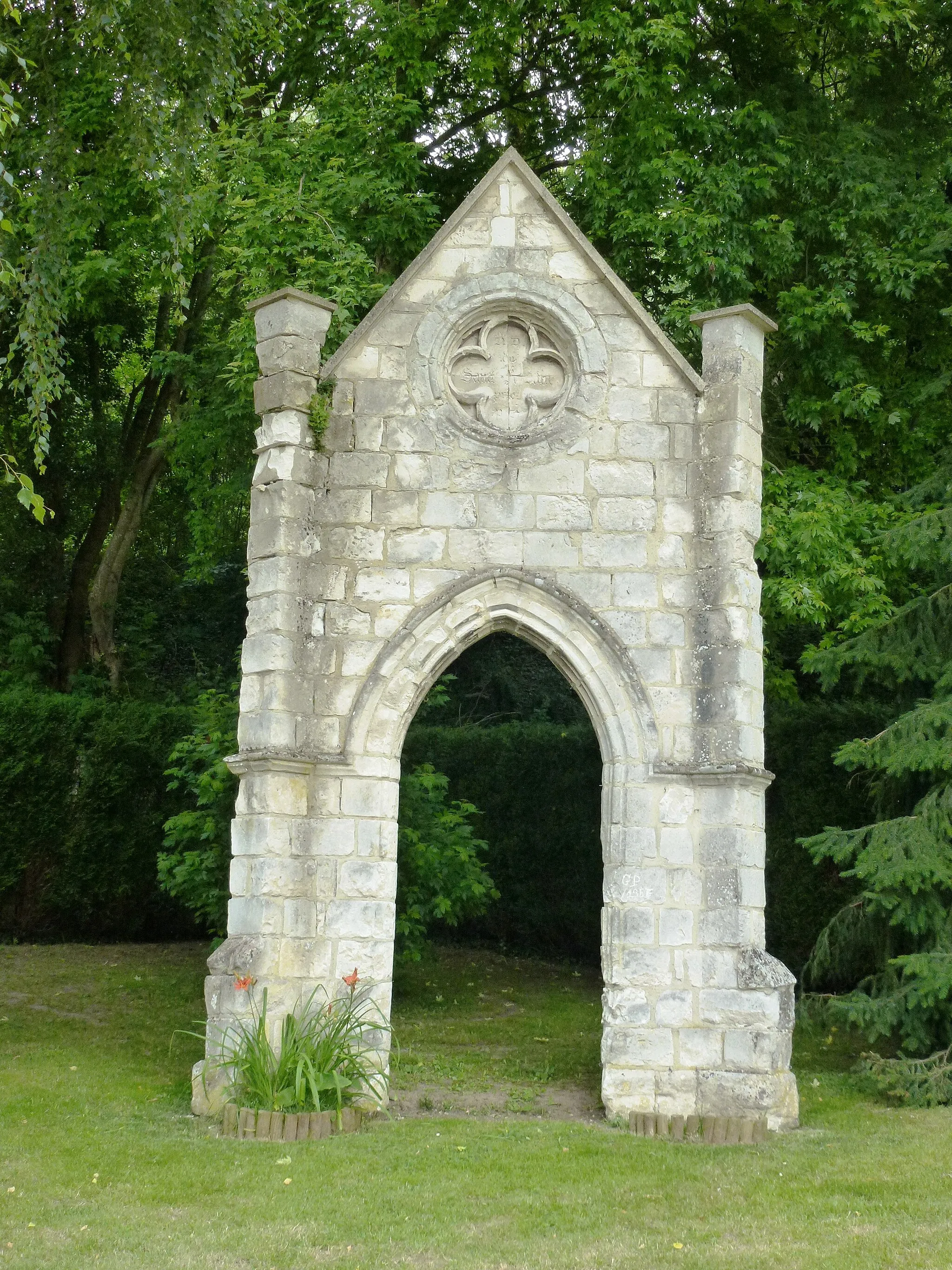 Photo showing: Estrée-Blanche (Pas-de-Calais, Fr) porche, vestige