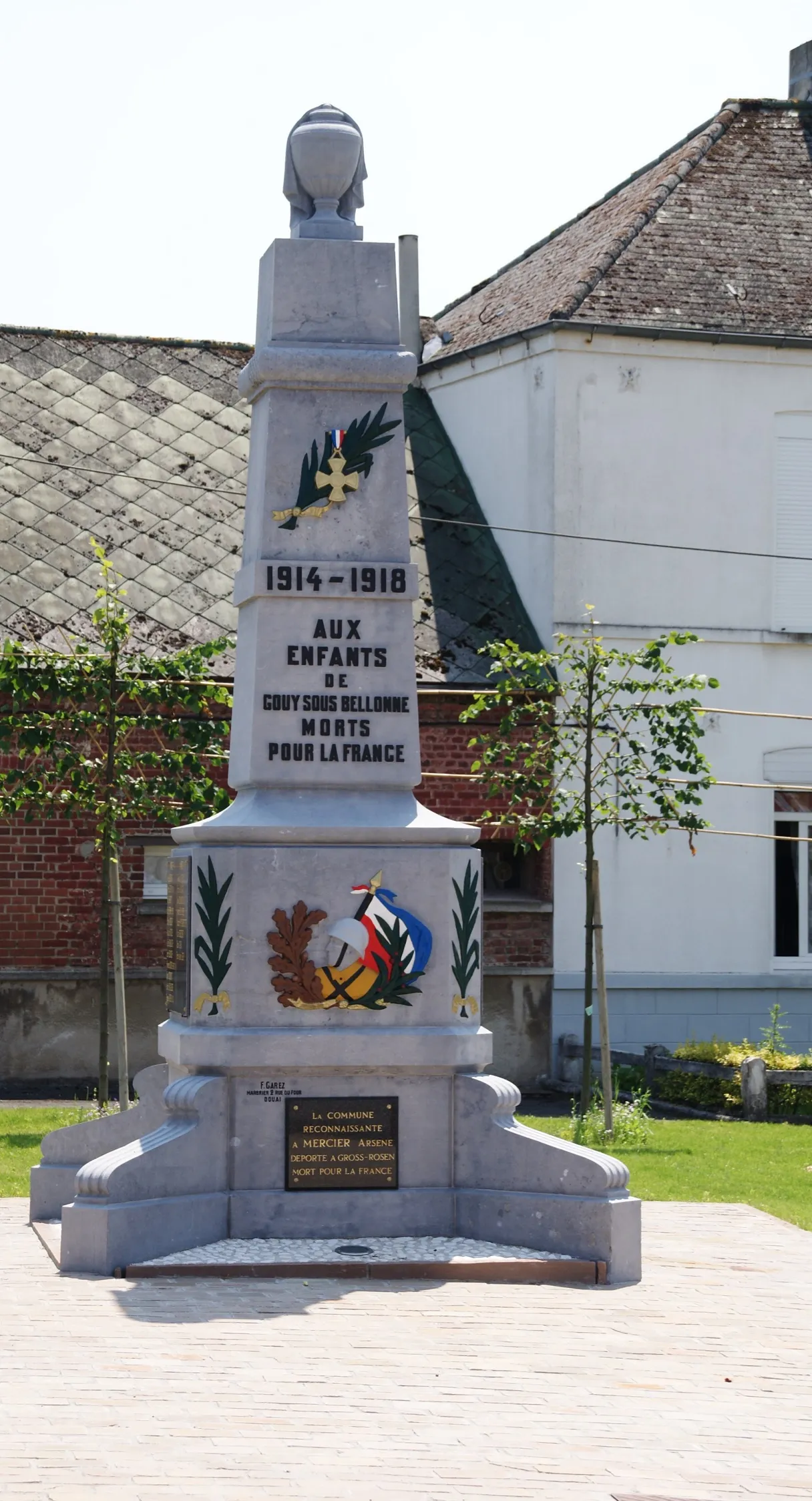 Photo showing: Monument-aux-Morts