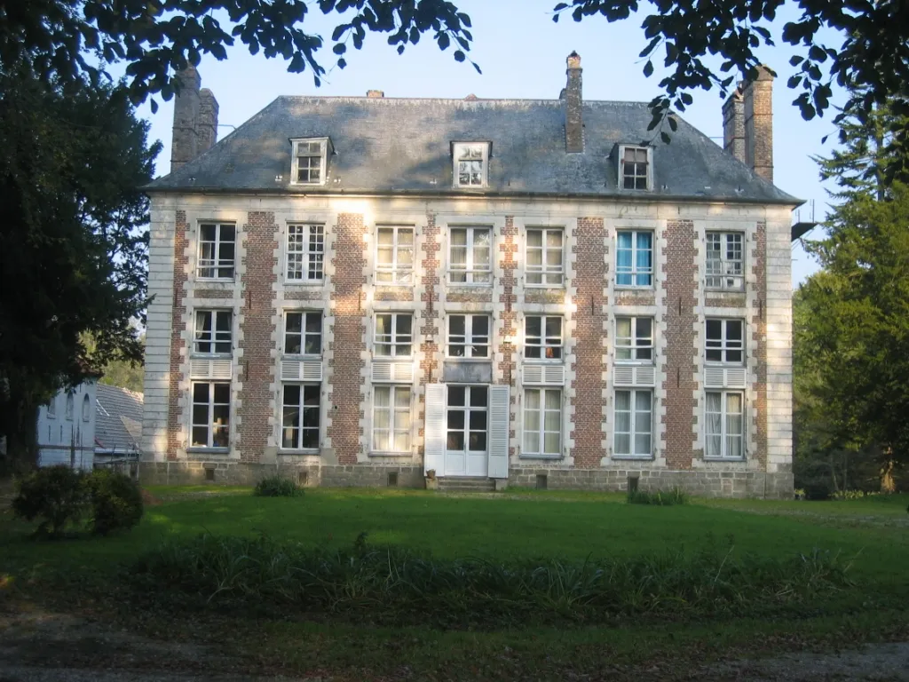 Photo showing: Château d'Hesmond