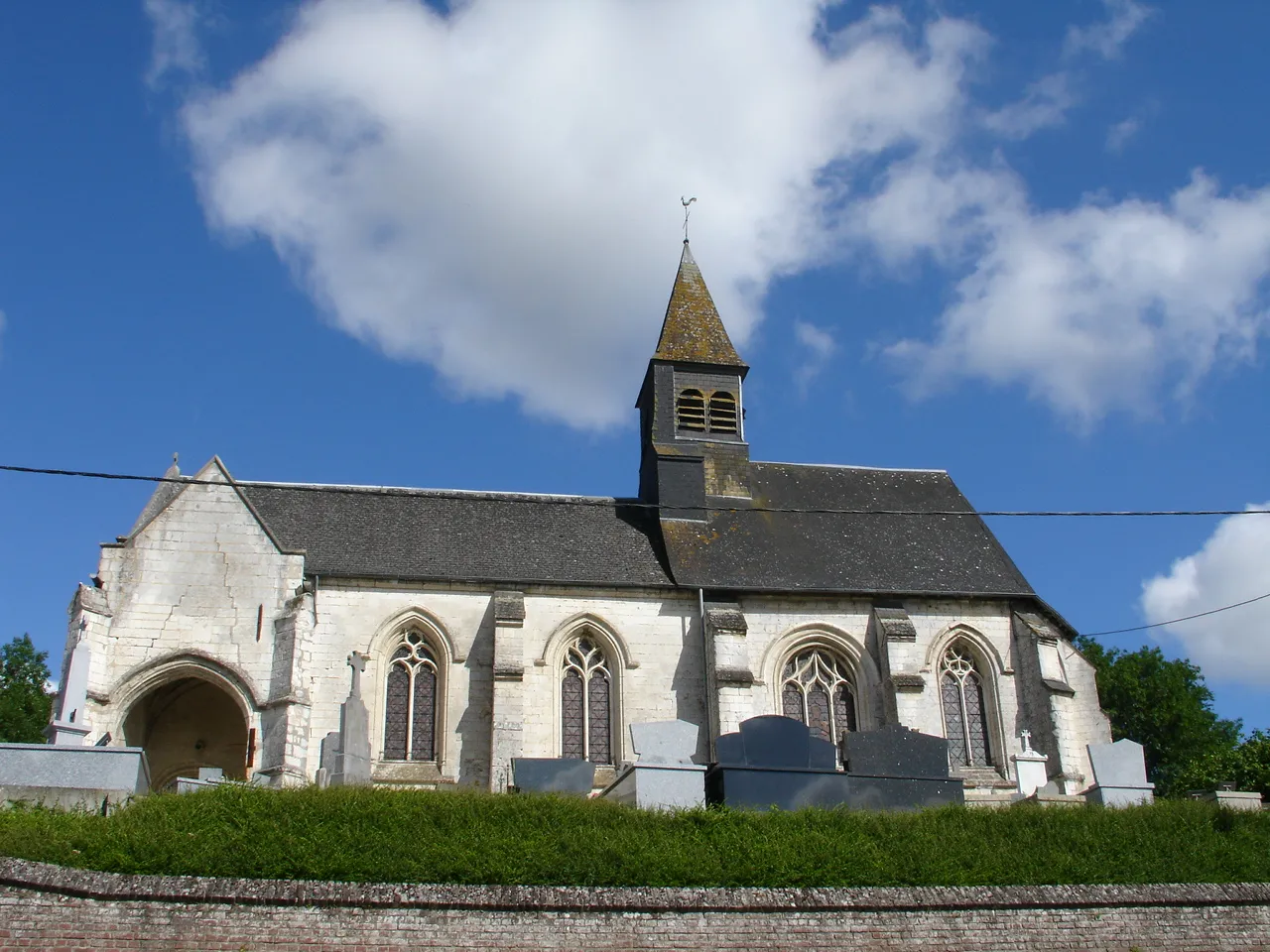 Photo showing: Église d'Hesmond