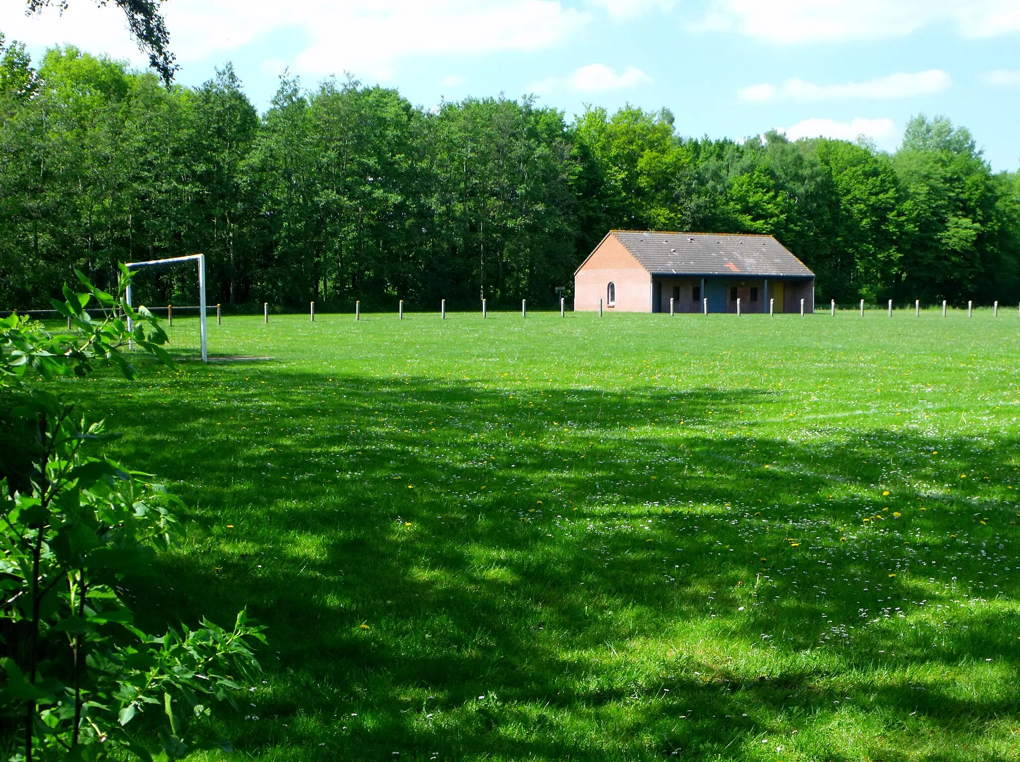 Photo showing: Not sure what league the team play in as there is no team affiliated to the French football federation.