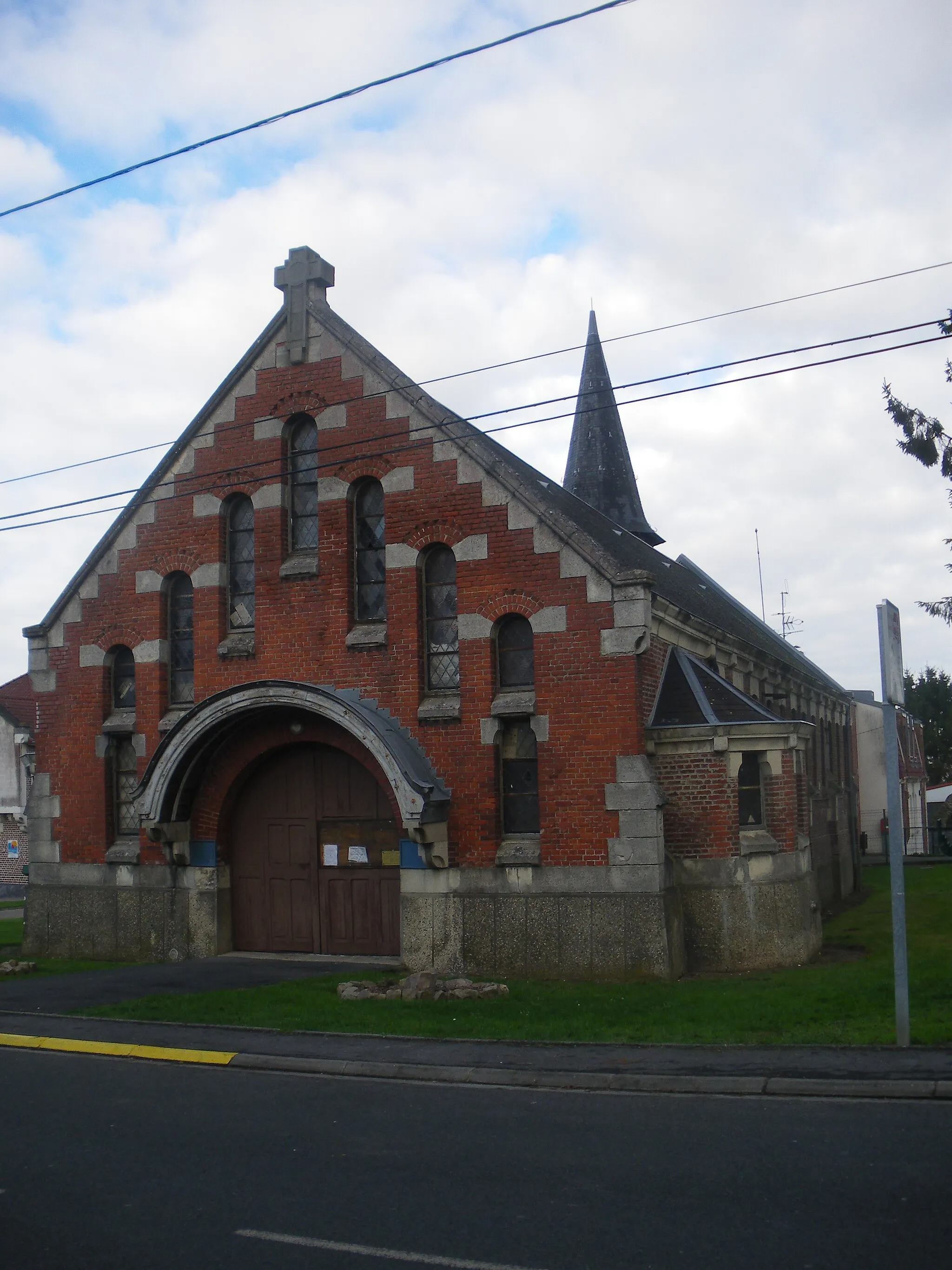 Photo showing: Vue de l'église de Maisnil-lès-Ruitz.