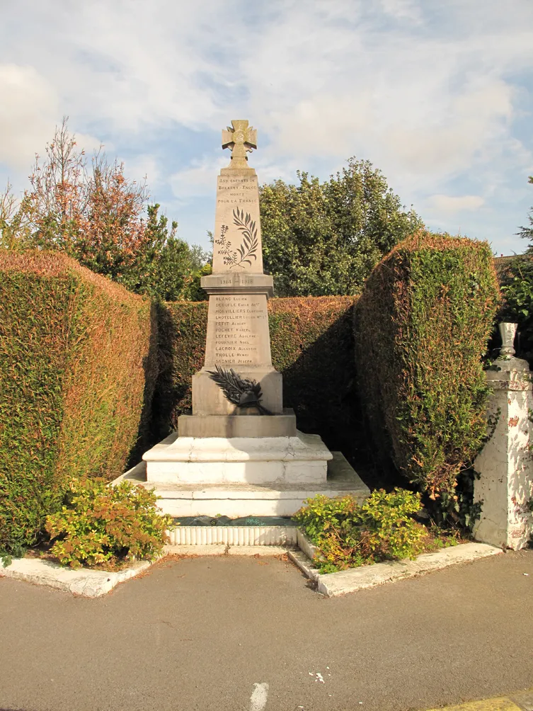 Photo showing: Bréxent-Énocq Monument aux morts