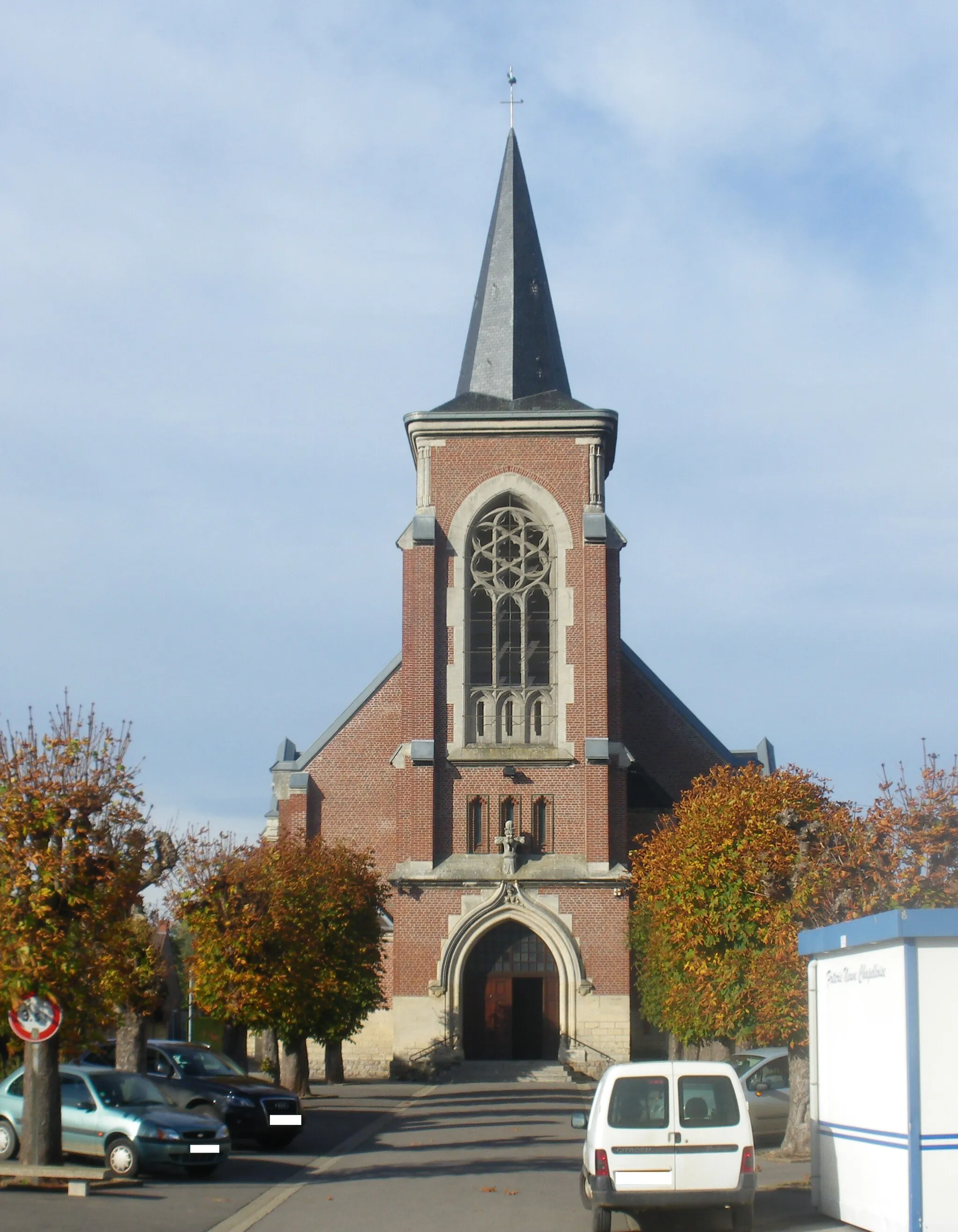 Photo showing: Vue de l'église Saint-Christophe de Neuve-Chapelle.